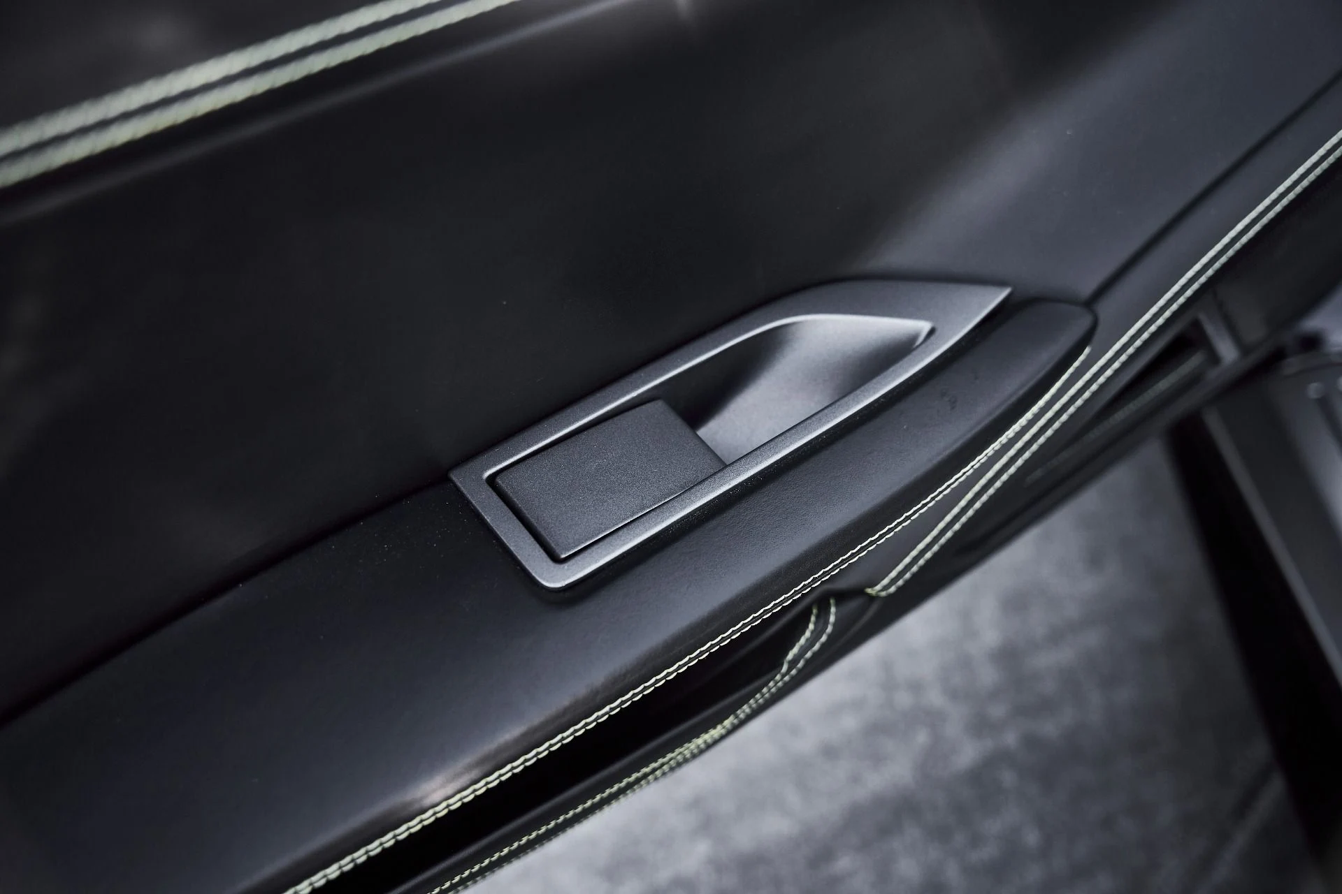 mph036_2285983978_Used_2015_Ferrari_458_Spider_Base_1777010253_f8b8a2d279