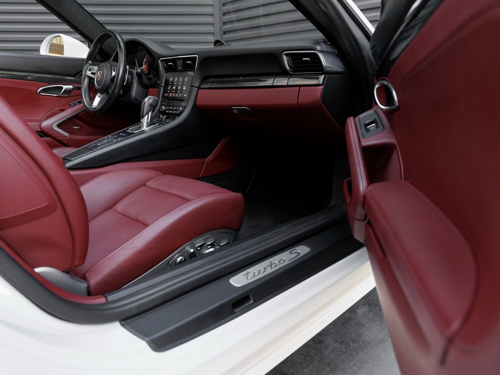 mph036_2287707849_37_deee7c6434