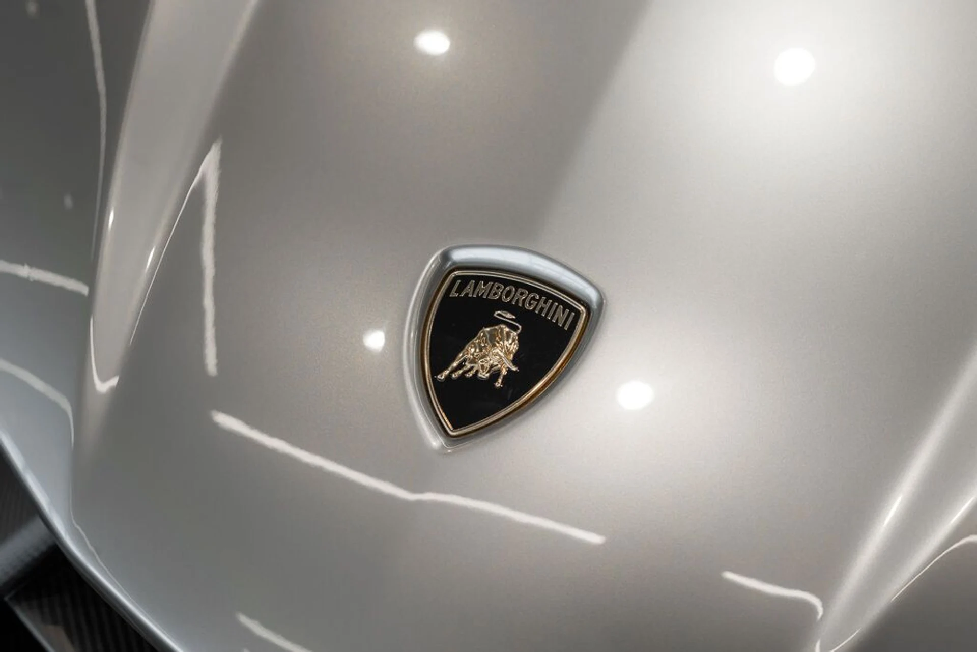 mph036_2289407127_lamborghini_veneno_2014_jpg_v_1779988126_14c1b7360a