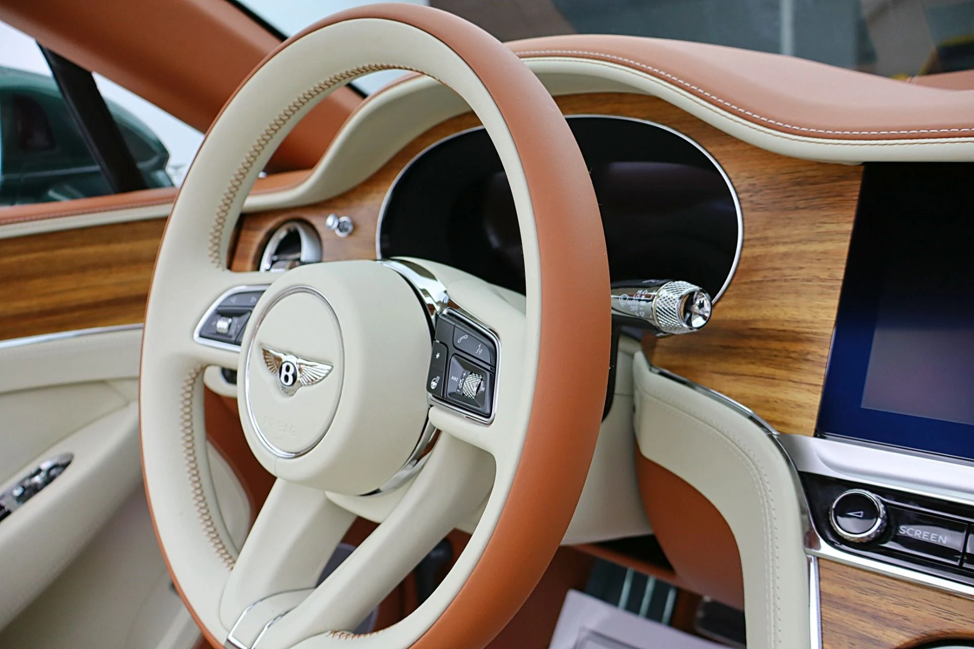 mph036_2291960864_New_2026_Bentley_Continental_GTC_b12012778e