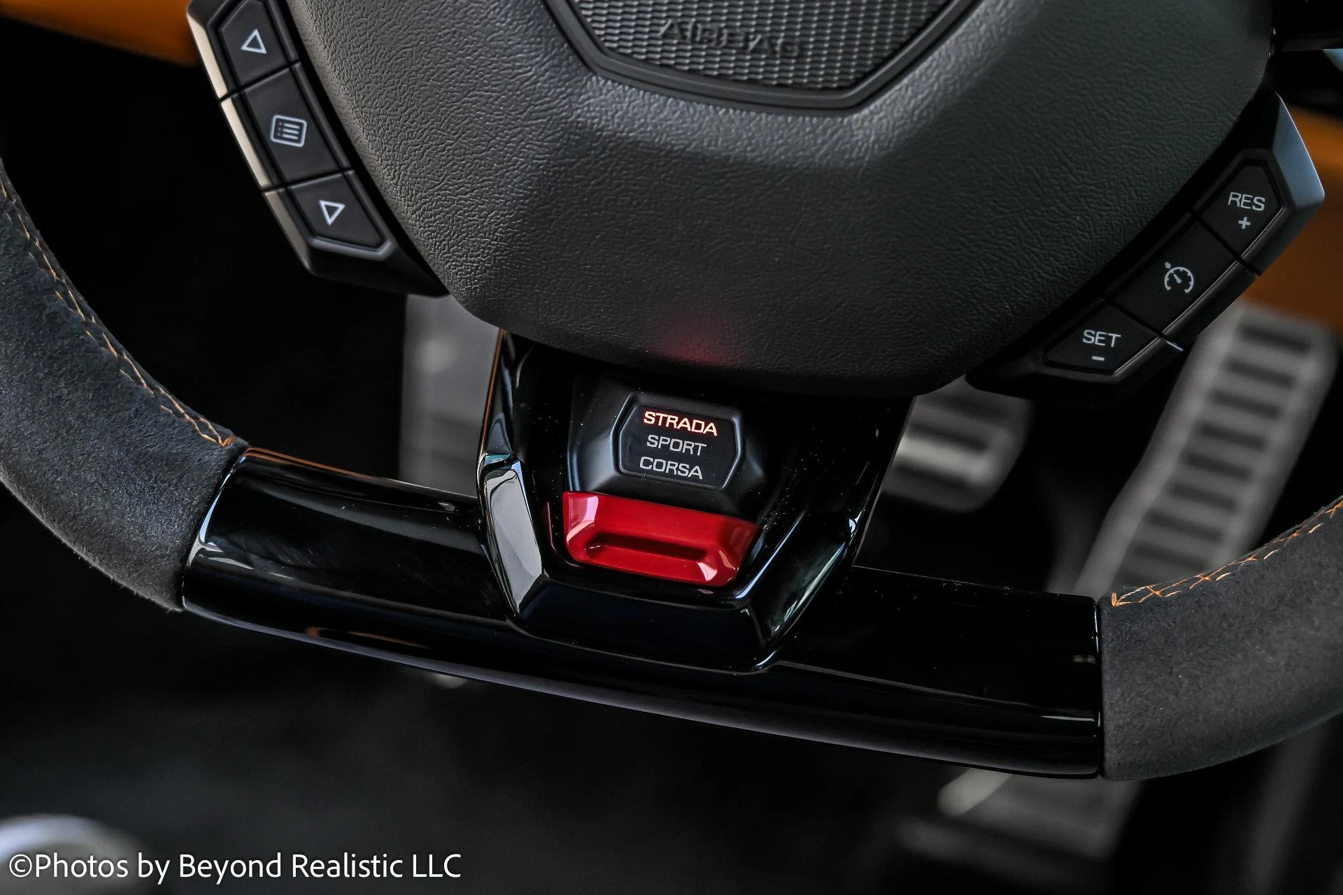 mph036_230136876_Used_2024_Lamborghini_Huracan_Tecnica_1757145942_1e93801de5
