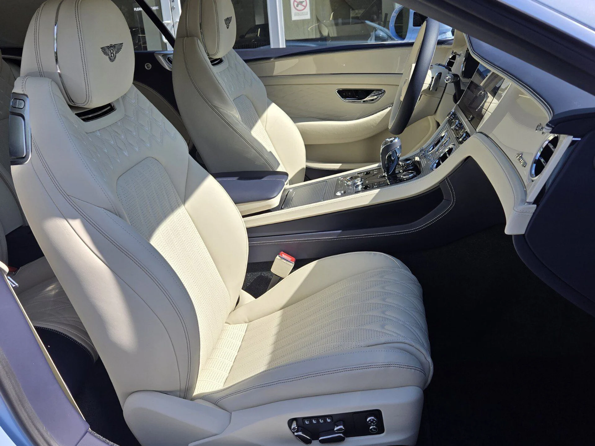 mph036_2308336170_1f7ee5bba31565185303c4e7f178615ax_a9d38a9e2d