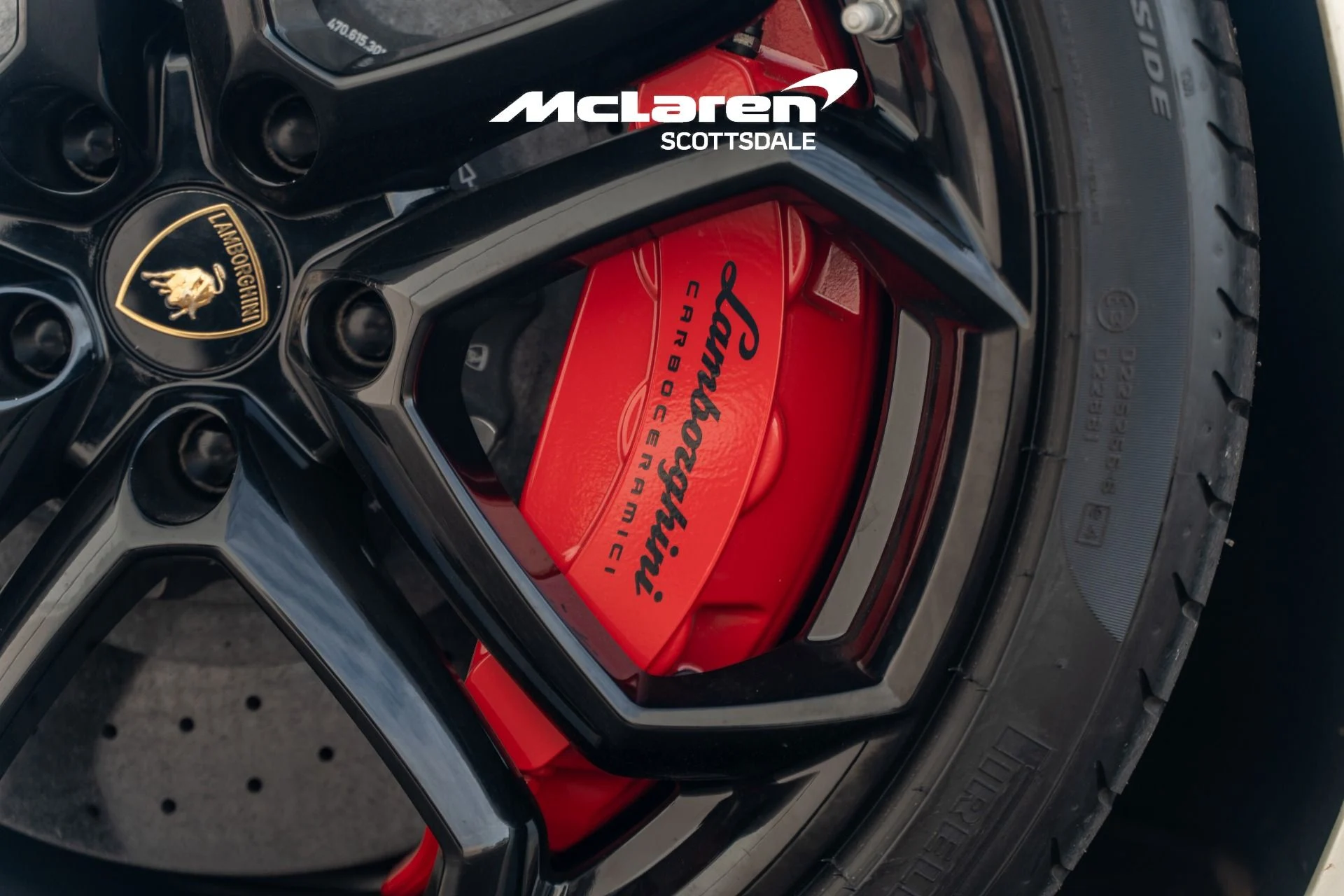 mph036_2321889736_Used_2015_LAMBORGHINI_AVENTADOR_LP_700_4_1771652889_48097bd774