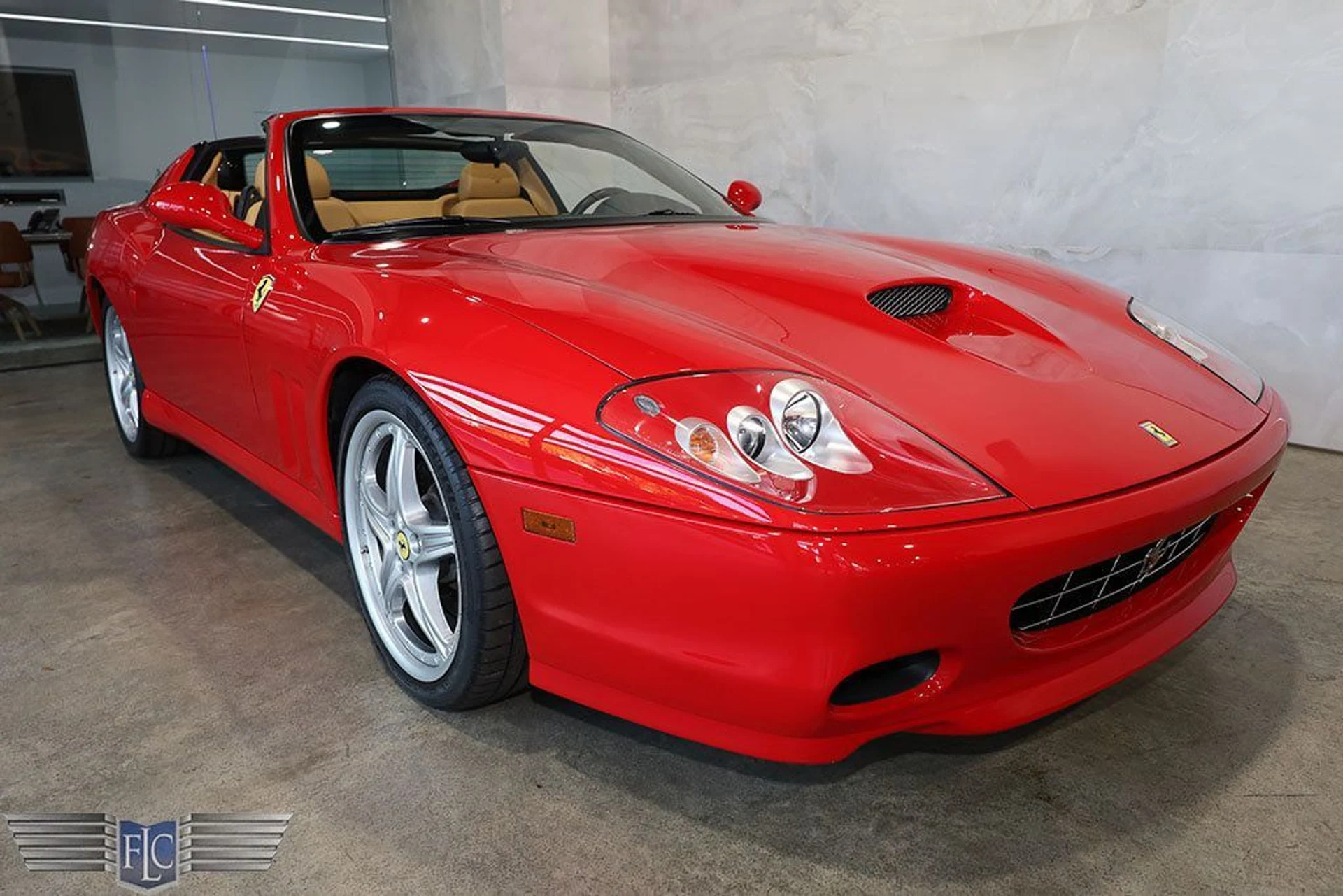mph036_2324251630_used_2005_ferrari_575_superamerica_9689_22963102_37_1024_4a4cc103e3
