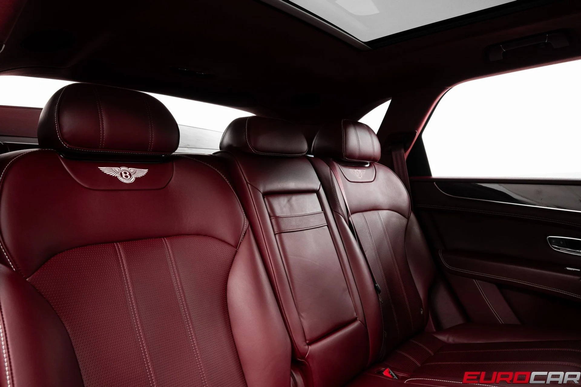 mph036_2327086519_image_37_ad22515ead