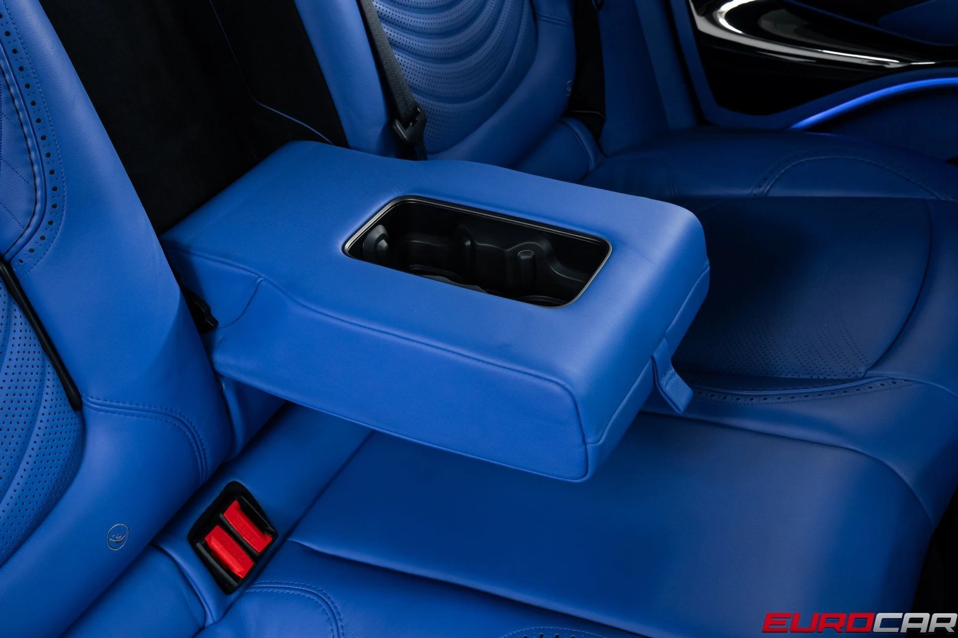 mph036_2330282428_image_37_f1cdaf2c87