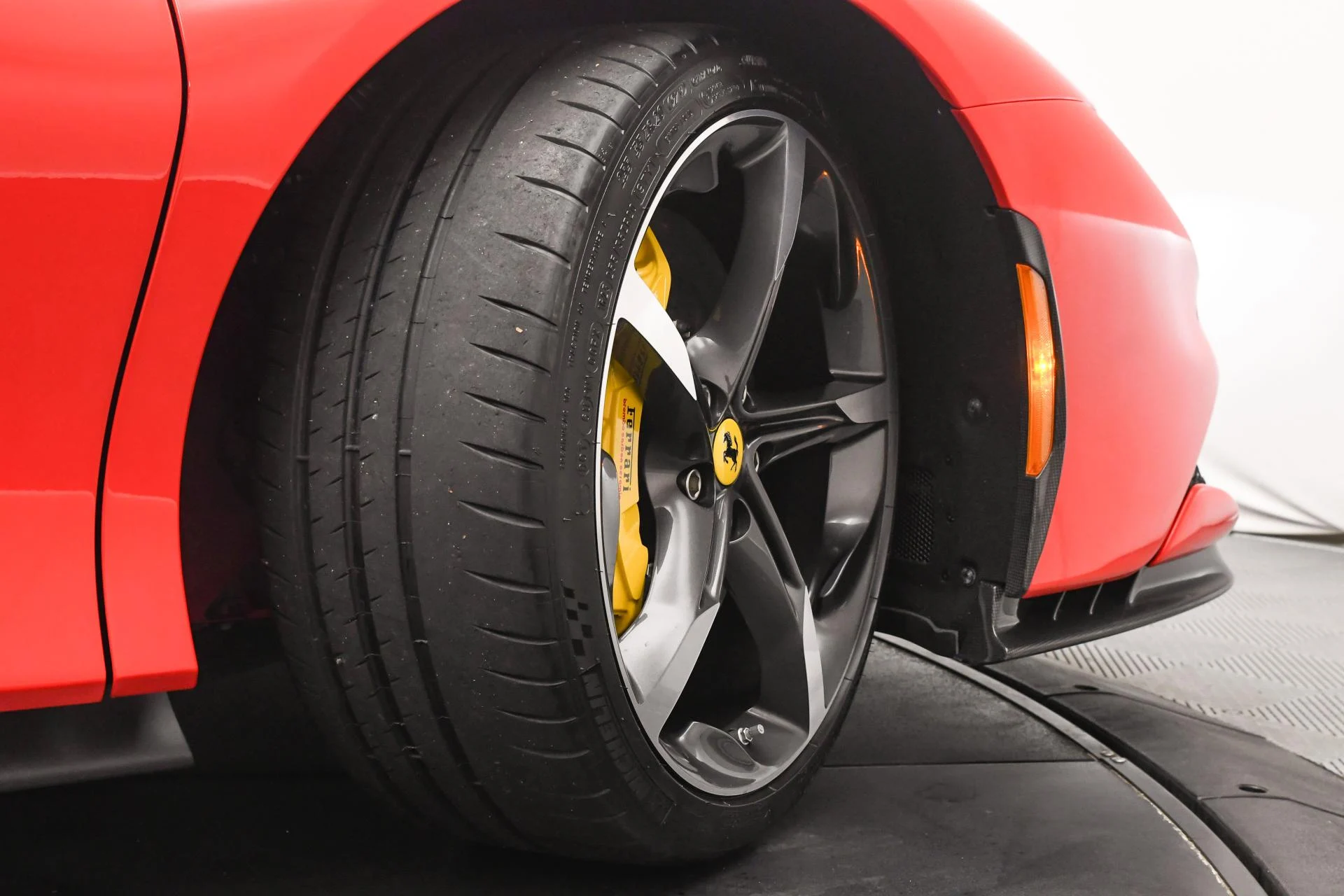 mph036_2332514225_Used_2023_Ferrari_SF_90_Stradale_1743667115_6f1b197372