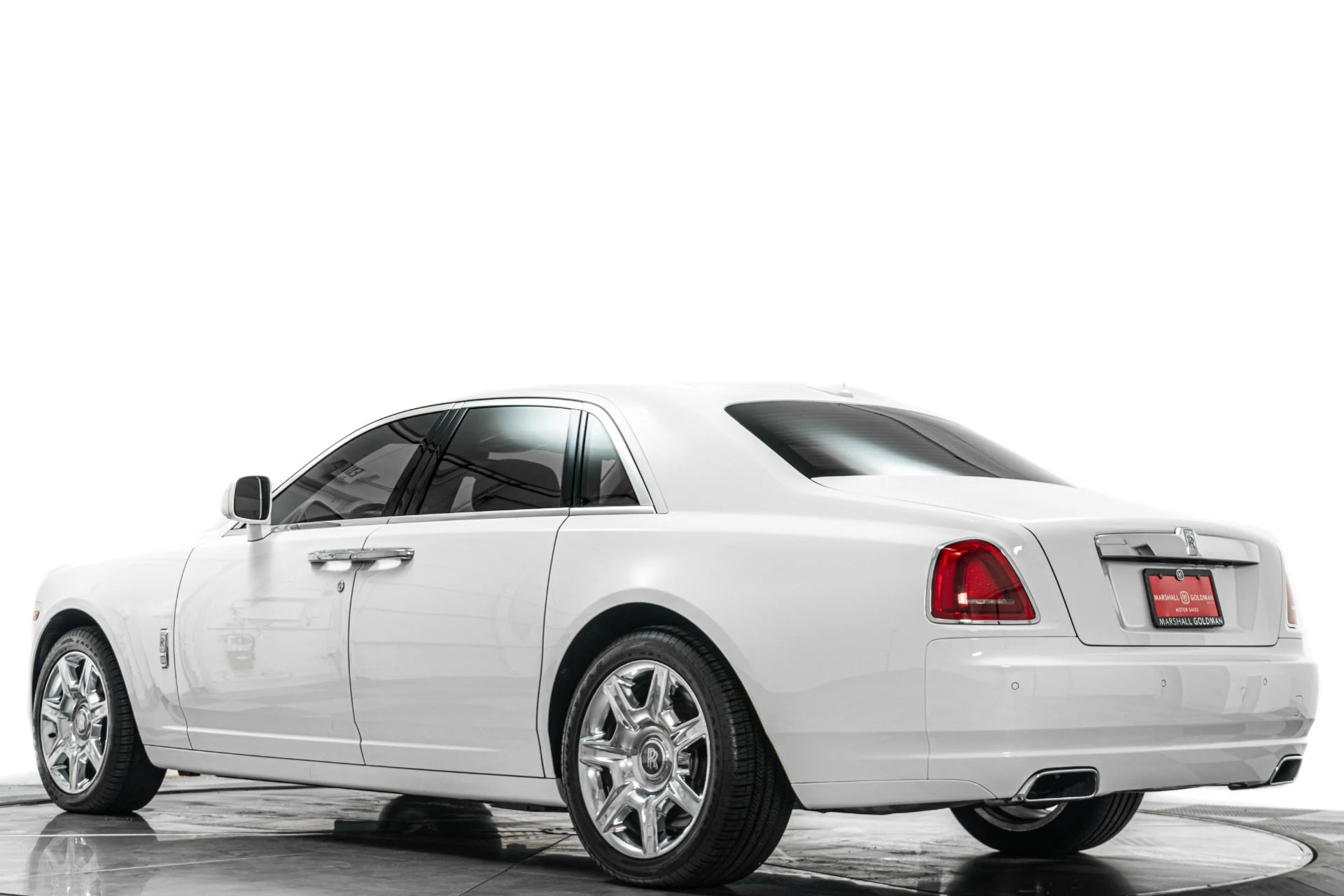 mph036_2333162115_Used_2010_Rolls_Royce_Ghost_1777319383_3d723ed61e