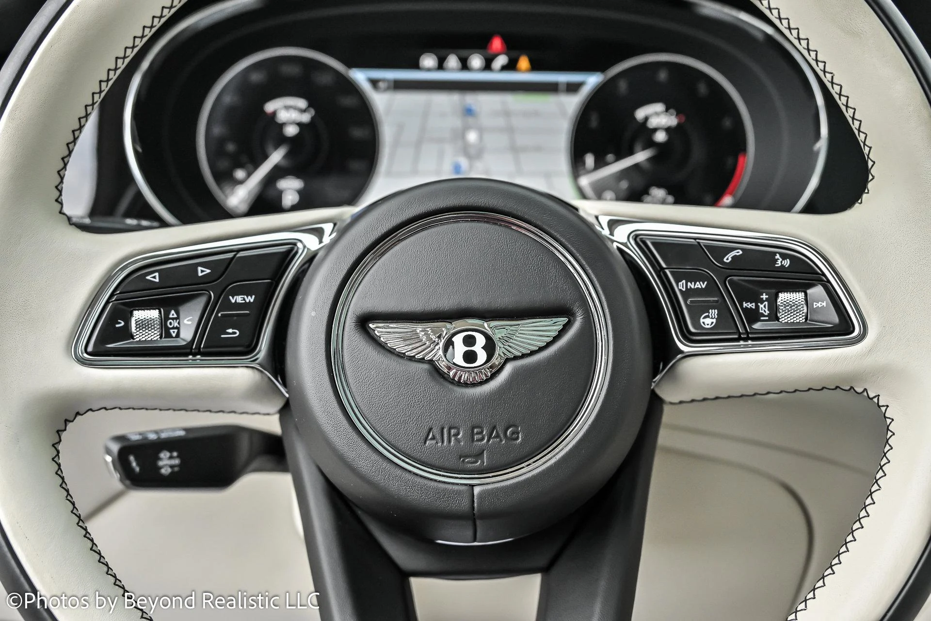 mph036_2337600329_Used_2022_Bentley_Bentayga_V8_Mulliner_Driving_Specification_1755763449_b3fd59ab50