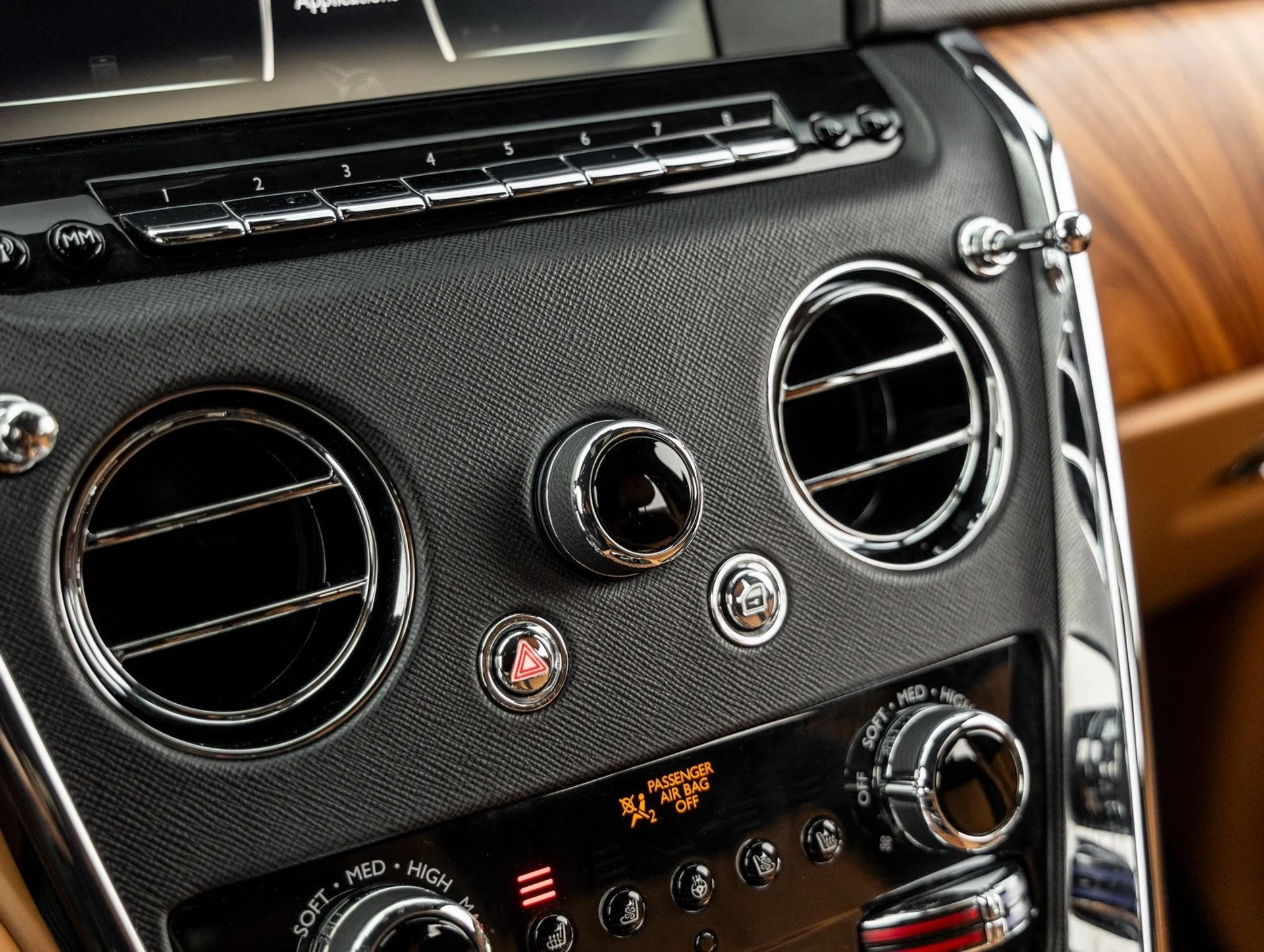 mph036_2354834949_37_2110275805