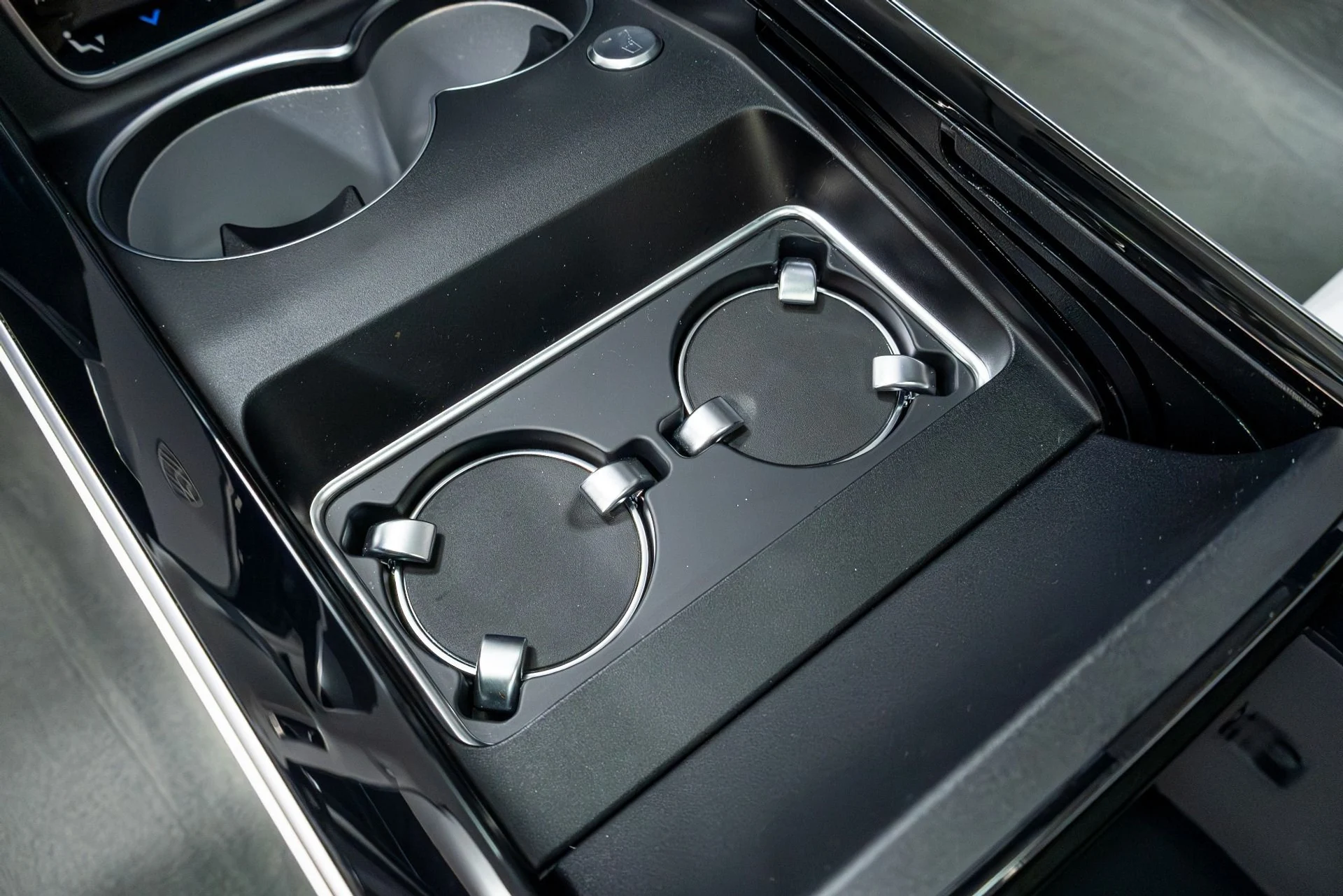 mph036_235684792_Used_2023_Mercedes_Benz_S_Class_Maybach_S_680_4_MATIC_1776091551_fa93990727