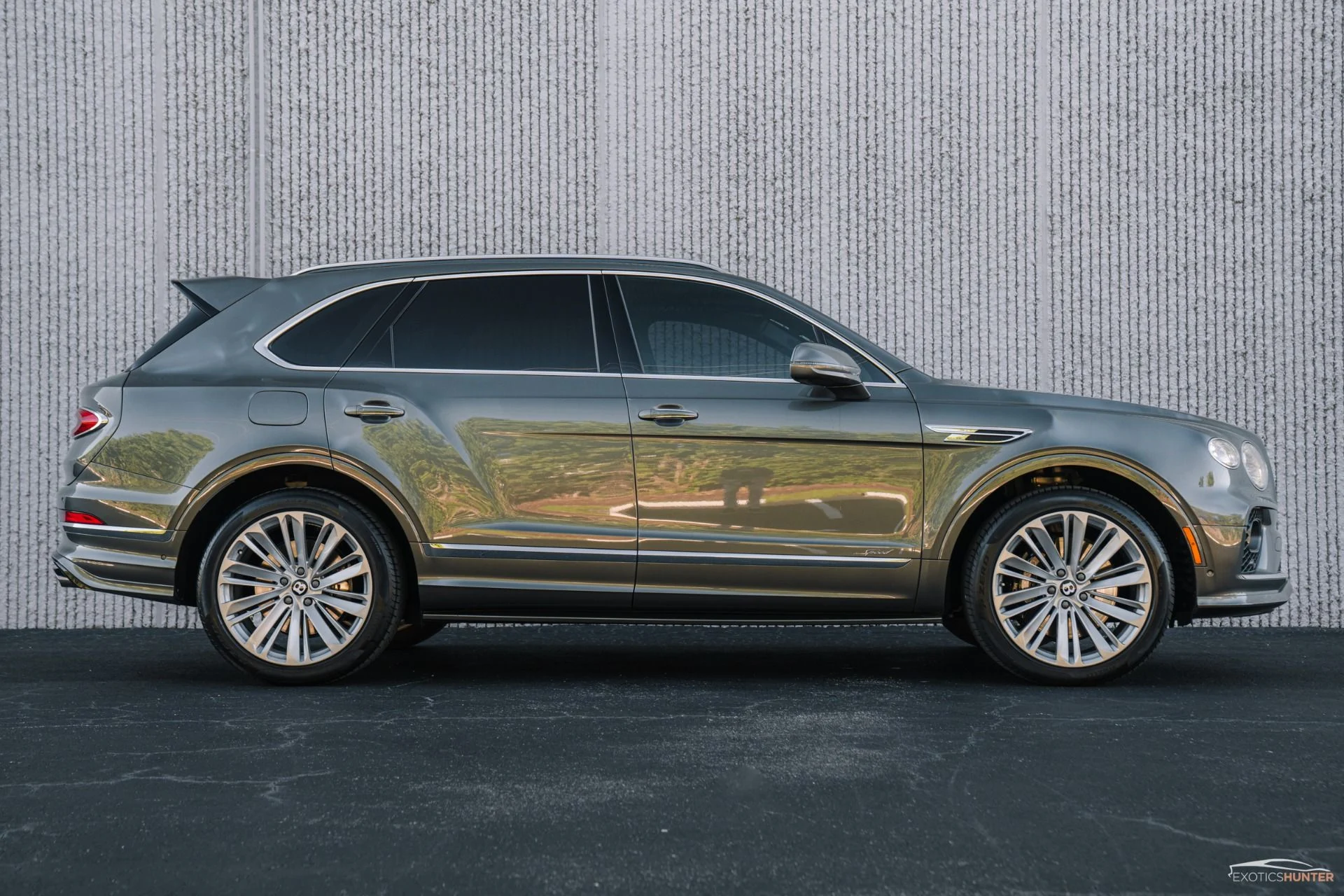 mph036_2358210222_Used_2021_Bentley_Bentayga_Speed_w_Naim_Audio_FULL_PPF_Warranty_Until_2027_1760391155_a4ff30d630