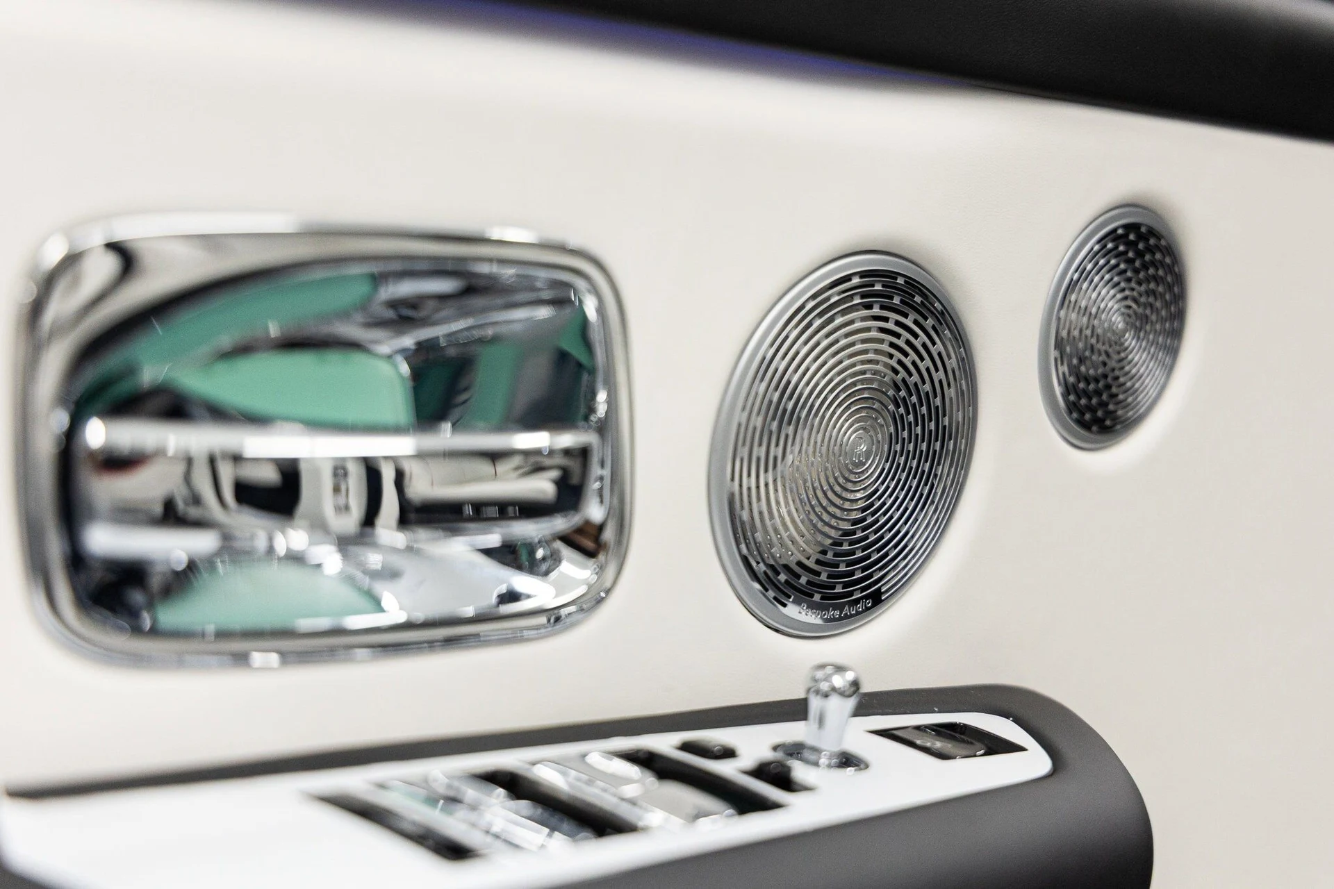 mph036_2363779857_de76da7ae750ef86a54c65c6514540afx_fbfe9c5d57