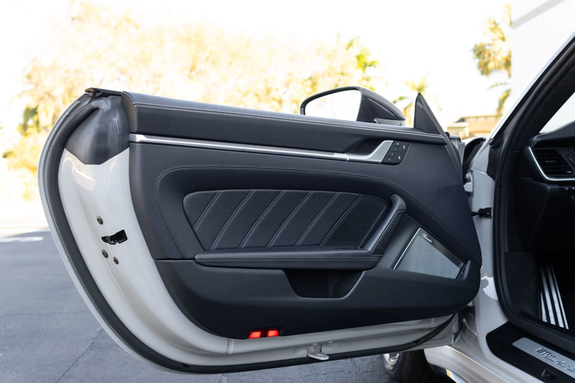 mph036_236909630_Used_2025_Porsche_911_Turbo_S_1770437423_90370c15a3