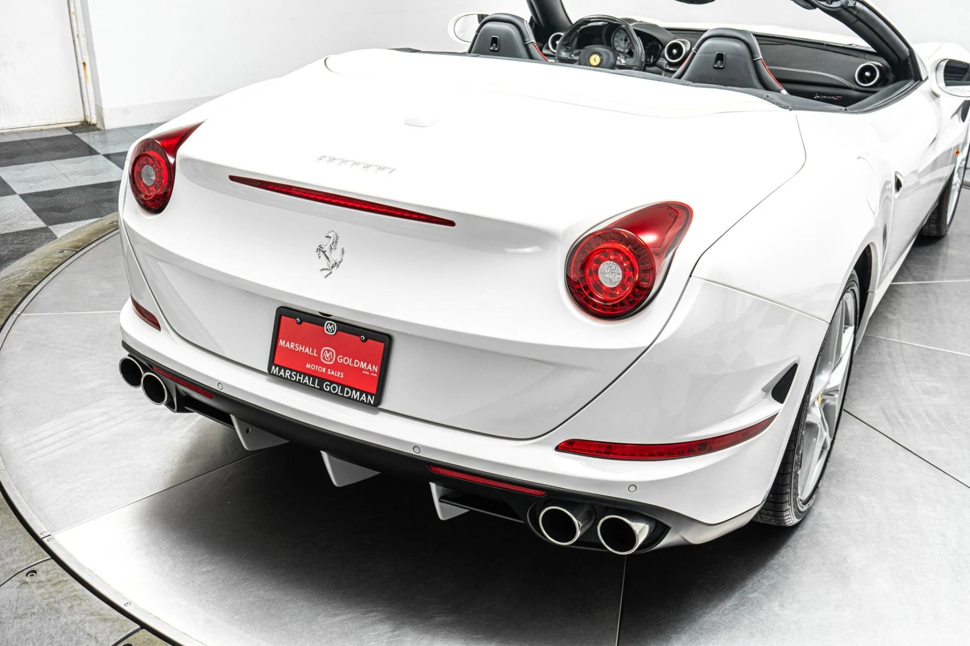 mph036_2375393610_Used_2016_Ferrari_California_T_257_K_MSRP_Ventilated_Seats_Carbon_Fiber_Driving_Zone_1790094264_7c3824db9b