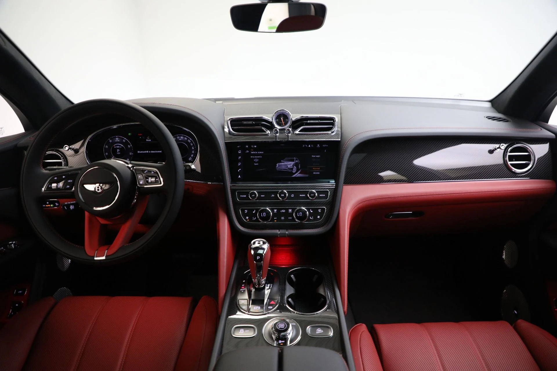 mph036_2377746560_New_2025_Bentley_Bentayga_V8_6ab75226e6