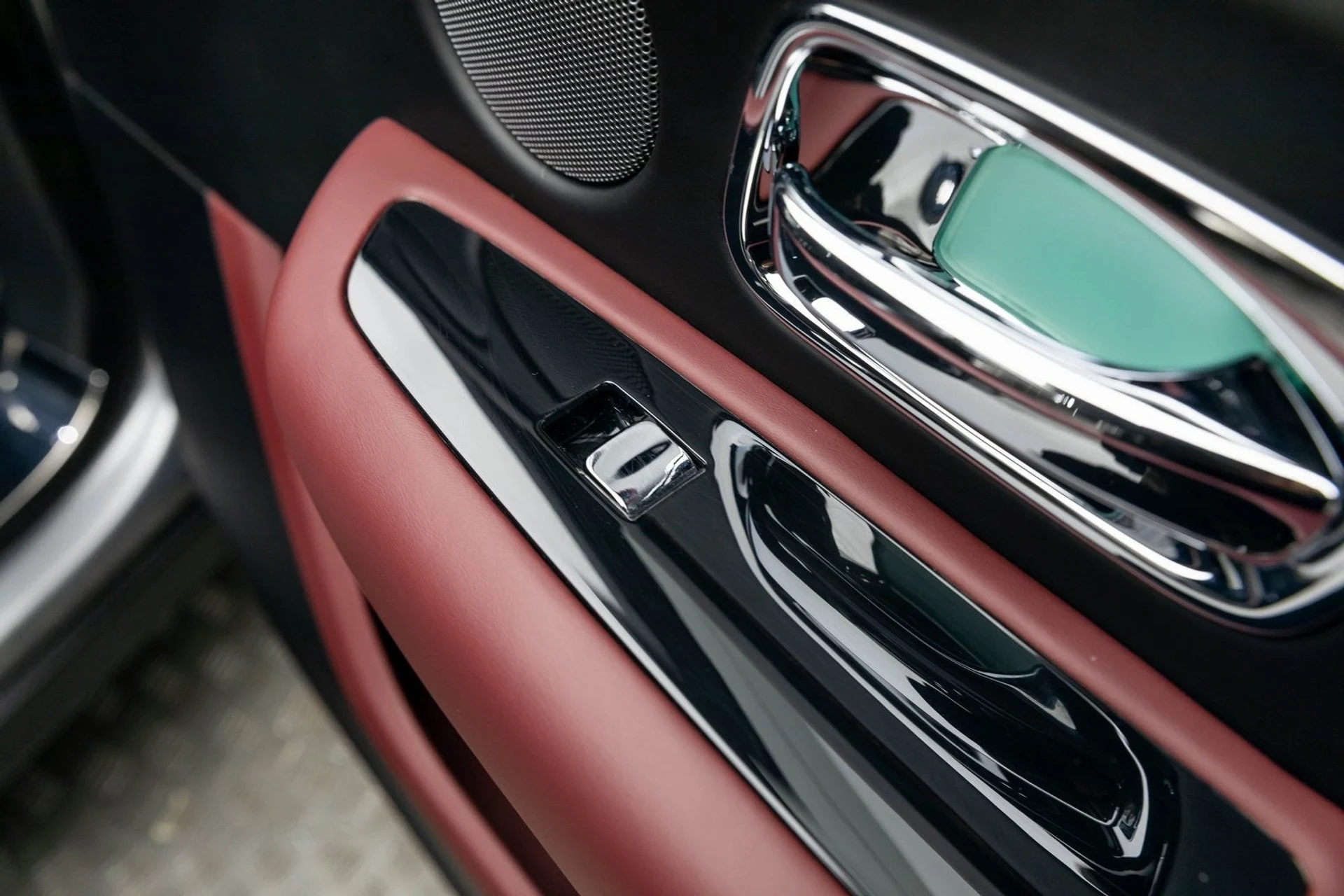 mph036_237907076_37_c7bfc485f6