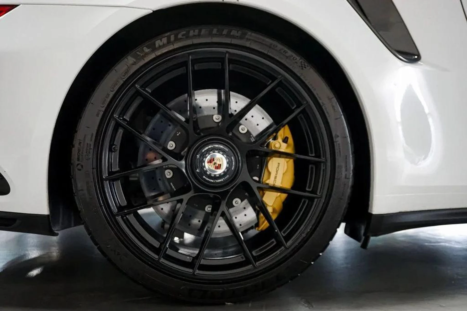 mph036_2380366133_wc0qv_Qp1496_Op_Ba_Kzv7_Dswo0_YIM_01a765996e