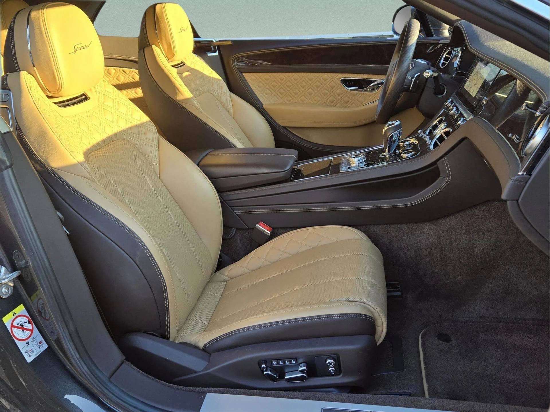 mph036_2385986549_c11af064a07e36c4a56a6a6dc16369bbx_ef2a2bc47d