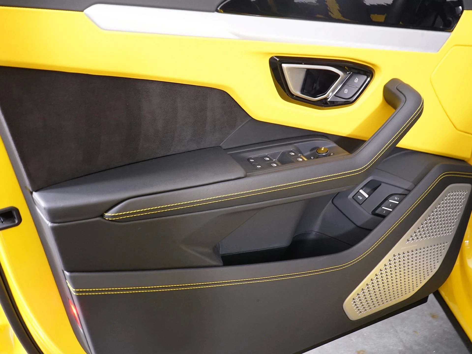 mph036_2398164538_12f258d5b3cbae3fd7291f97d7f9aa03x_c289cc930f