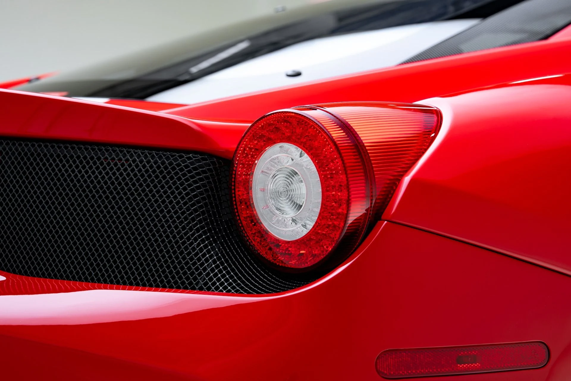 mph036_2400521123_Used_2015_Ferrari_458_Speciale_1777334454_085748d3e1