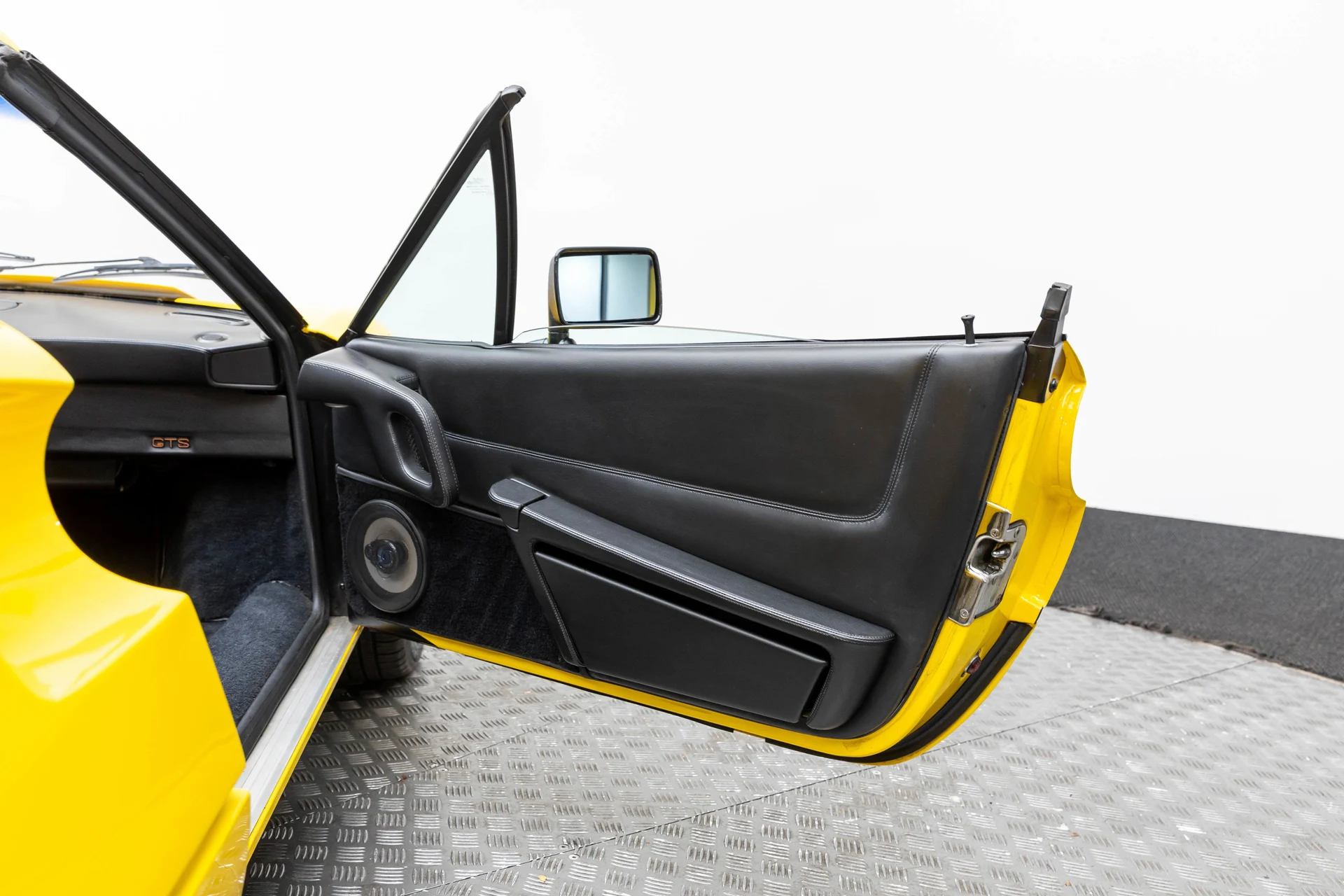 mph036_2404028829_289b35de4a6d411eae853a6b18bc3fa0_b9d1f86851