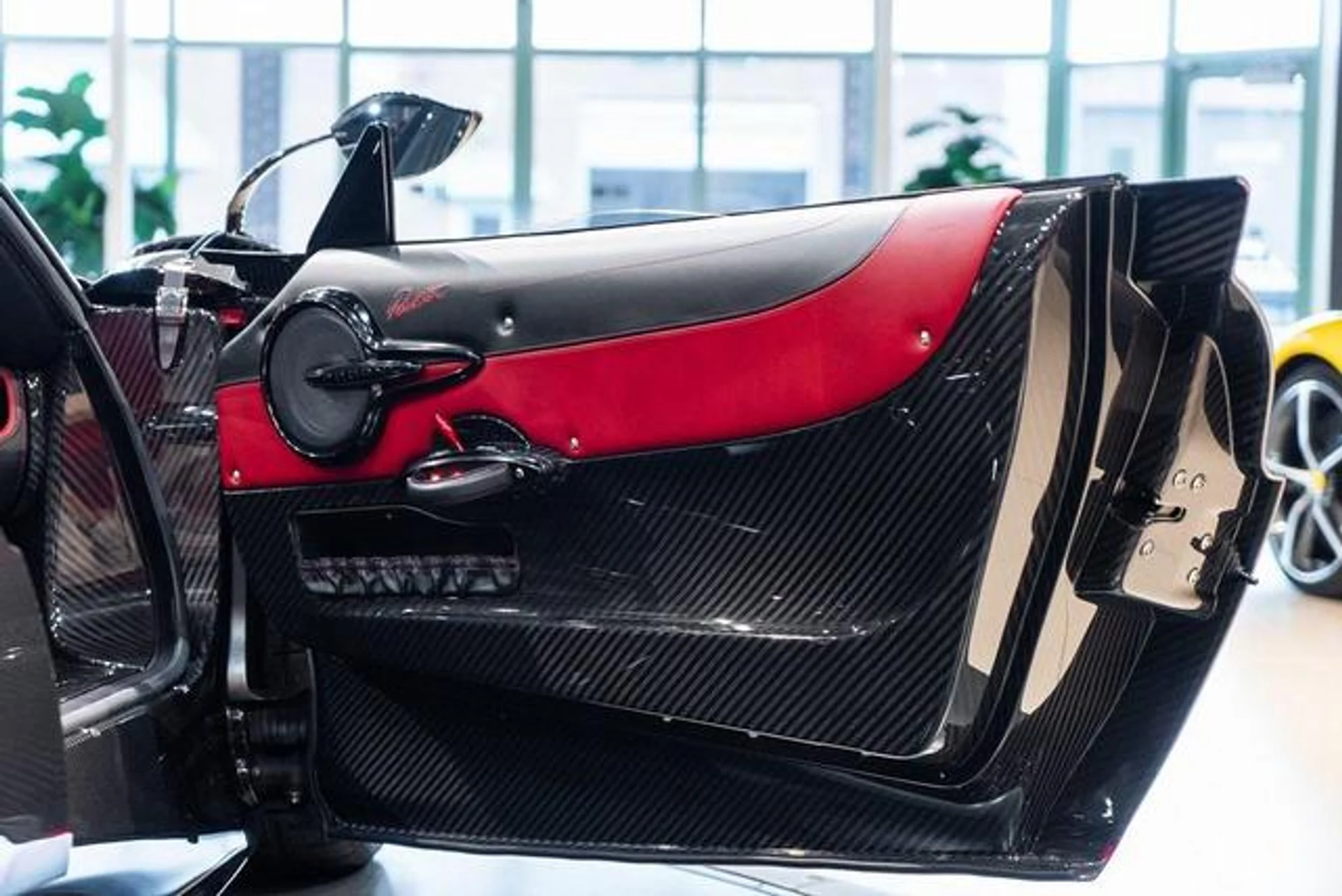 mph036_2417209528_W06t2q8ix8_I6zlf4_H_vv5_Mfh8ws_9df51a63d1