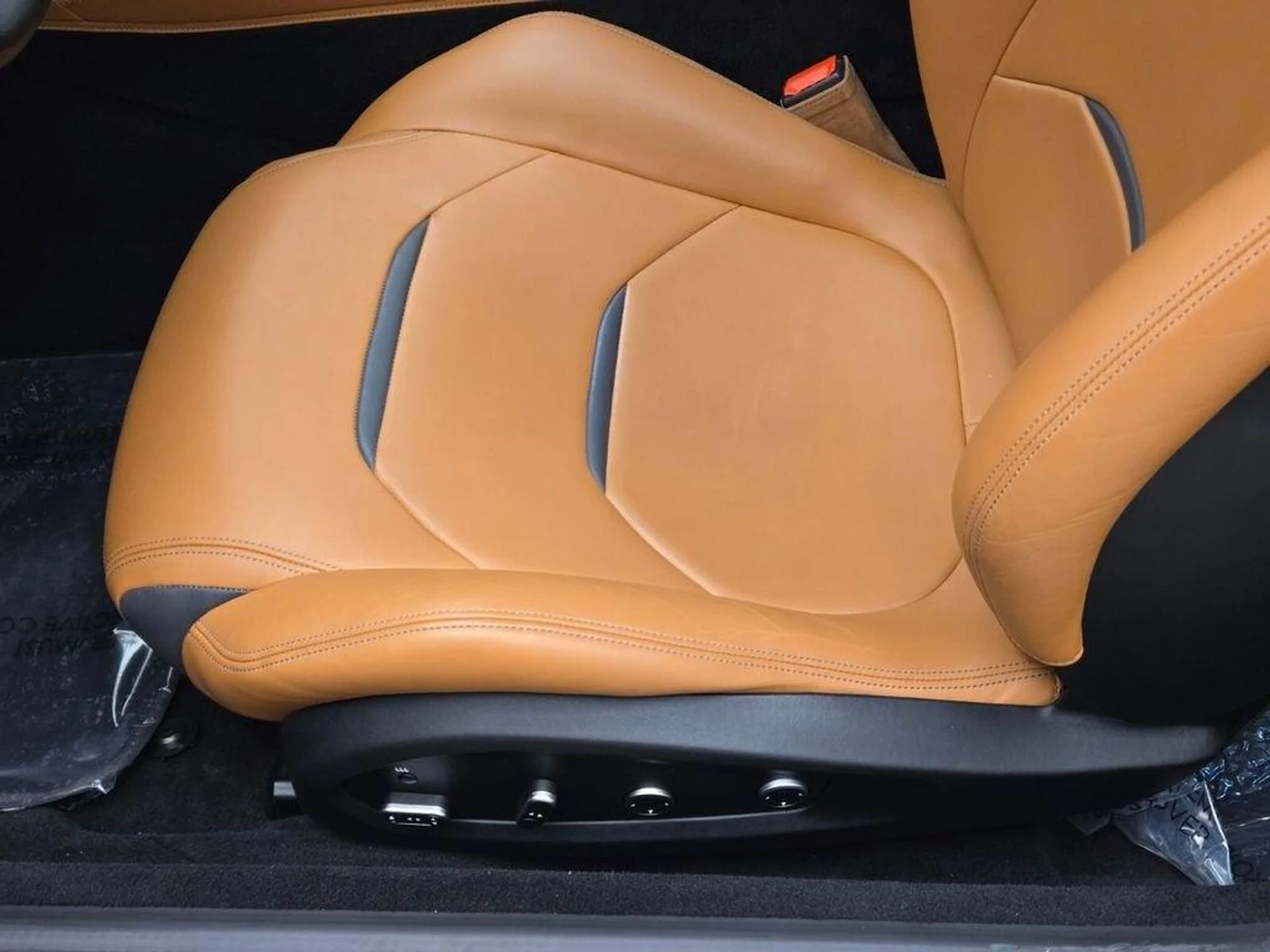 mph036_2419735386_Used_2017_Ferrari_GTC_4_Lusso_V12_1771611649_20ef43368d