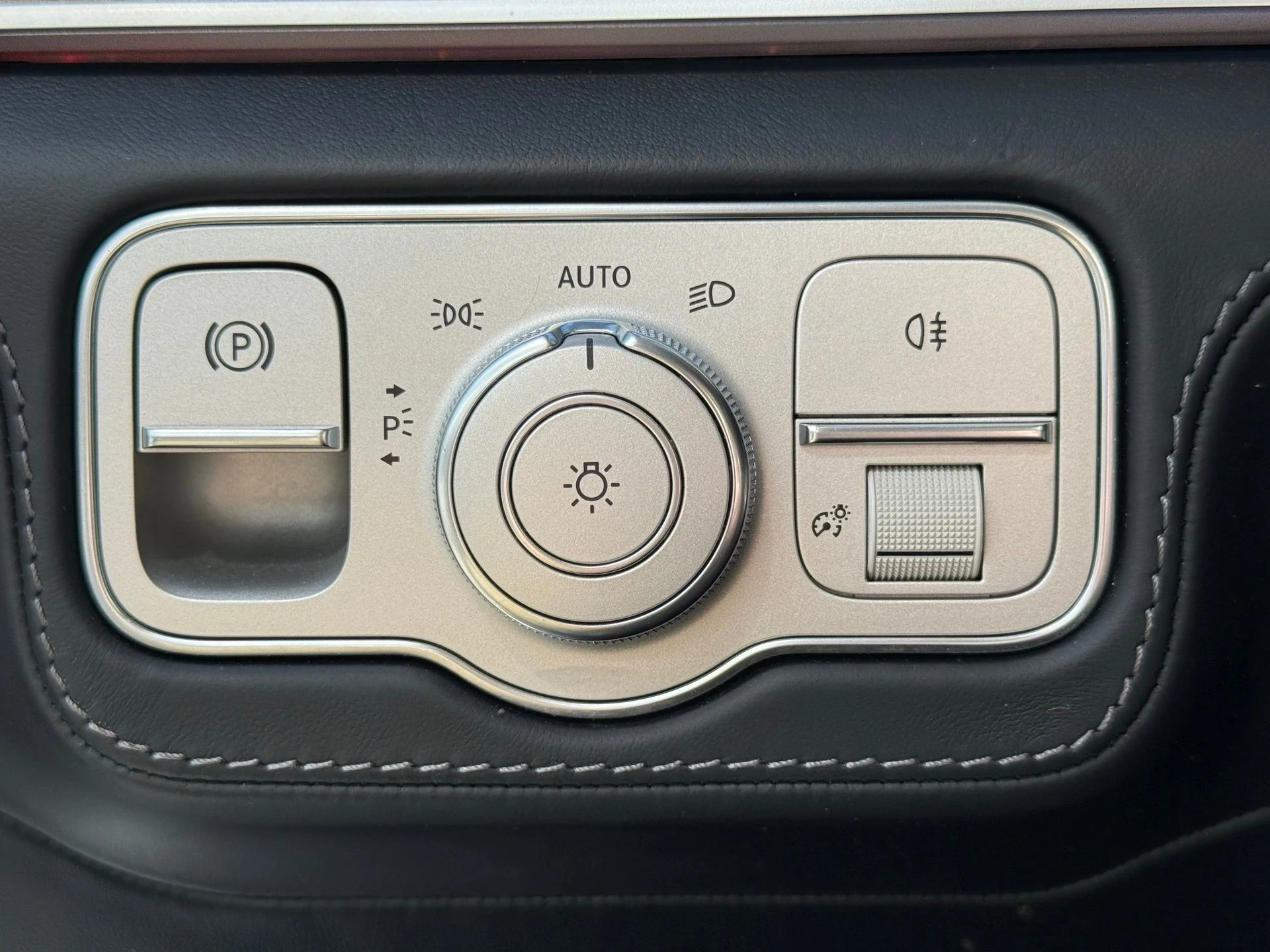 mph036_2429199437_cebde5b83ebc481eb874977e7a625a0a_ed0d98223d