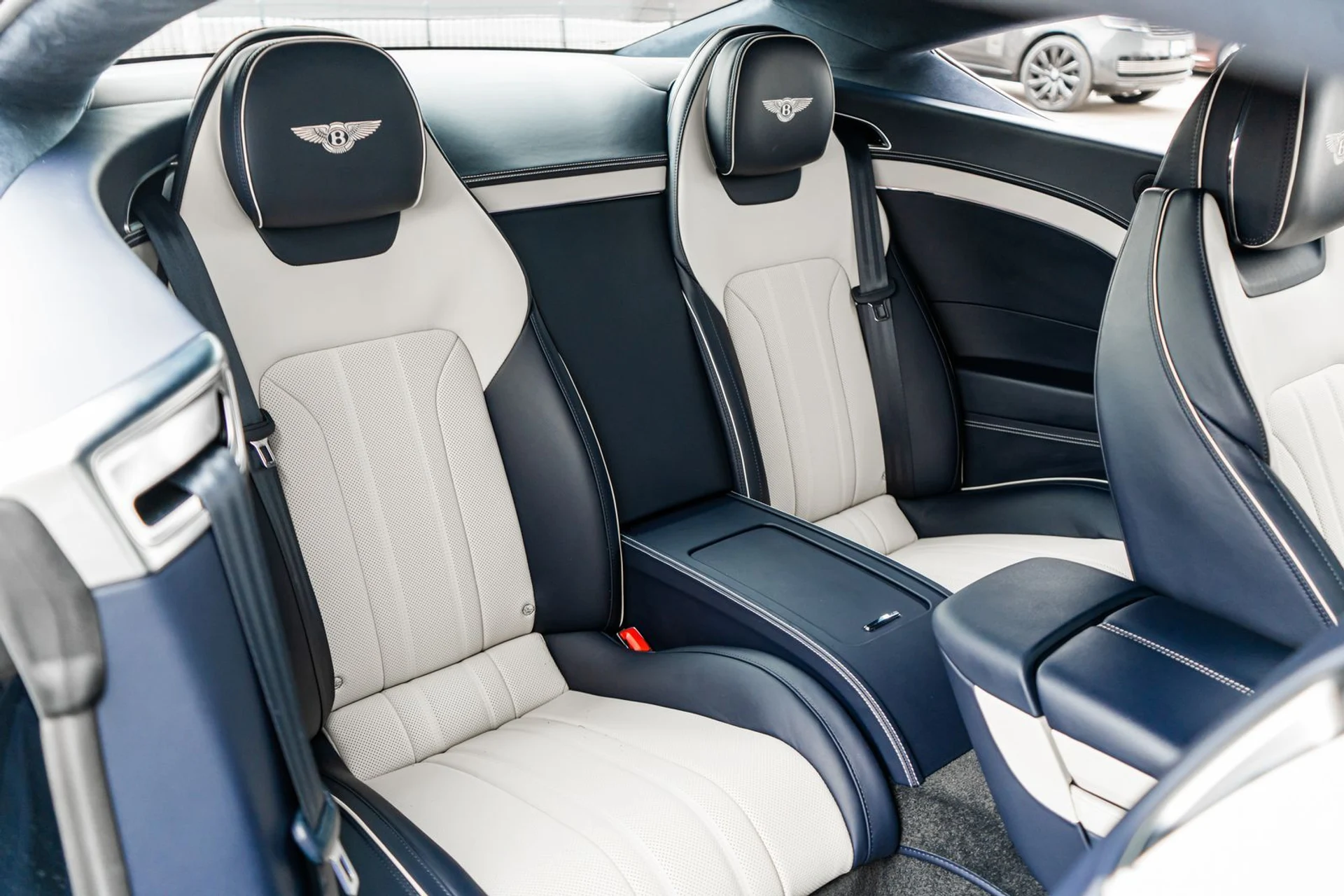 mph036_2441358394_1250624f_8c7e_4523_94d1_a99a7f818221_95d4aede96