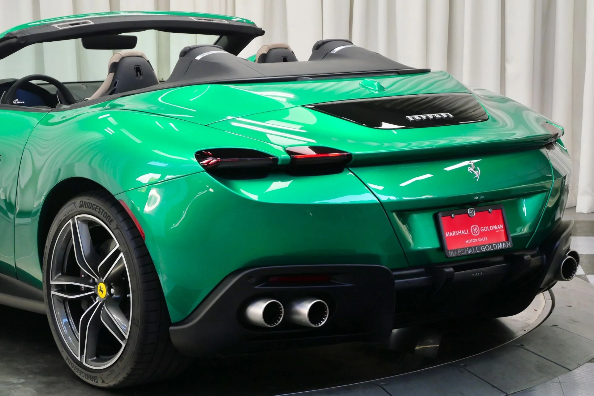mph036_2441599629_Used_2024_Ferrari_Roma_Spider_1760553098_2d54823c58