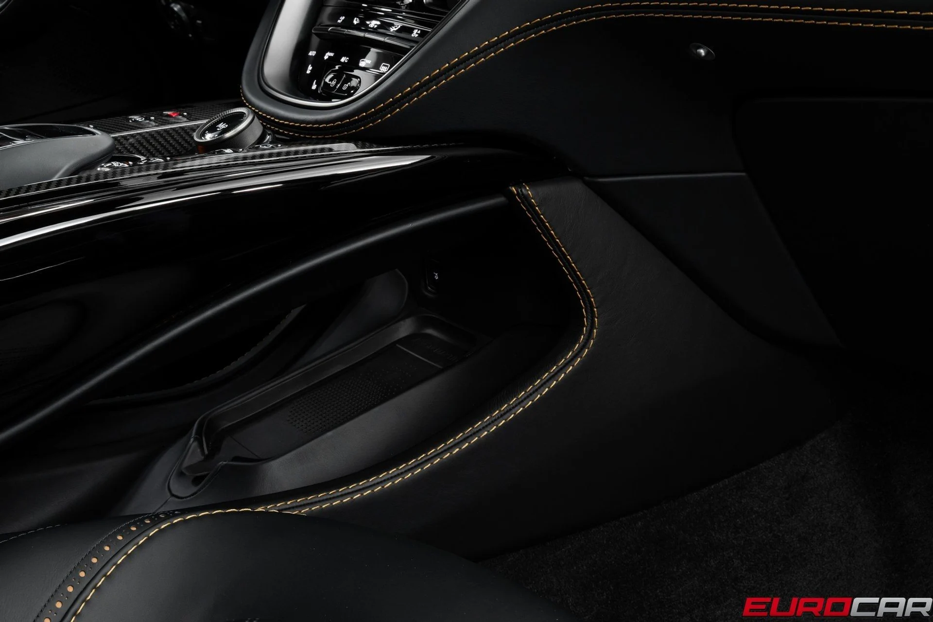 mph036_2442513068_image_37_71e0d2bb74