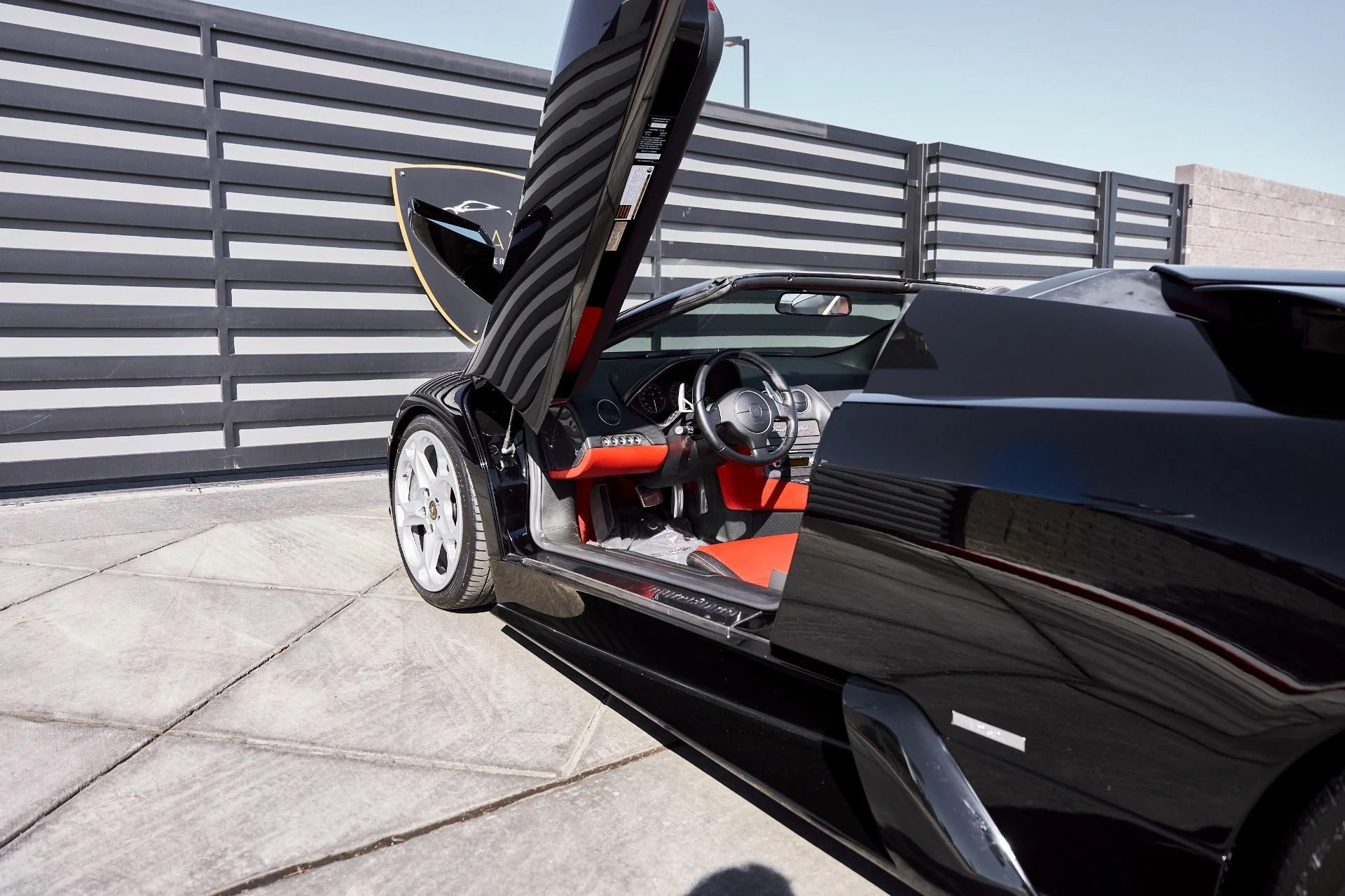 mph036_2442778956_Used_2006_Lamborghini_Murcielago_Base_1773347265_d62abdbb73