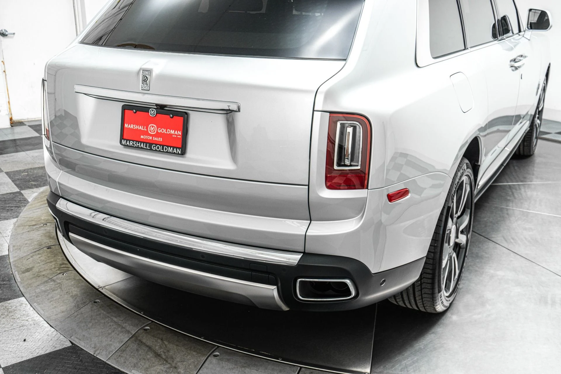 mph036_2448220866_Used_2023_Rolls_Royce_Cullinan_1792518070_6d425c4b0f