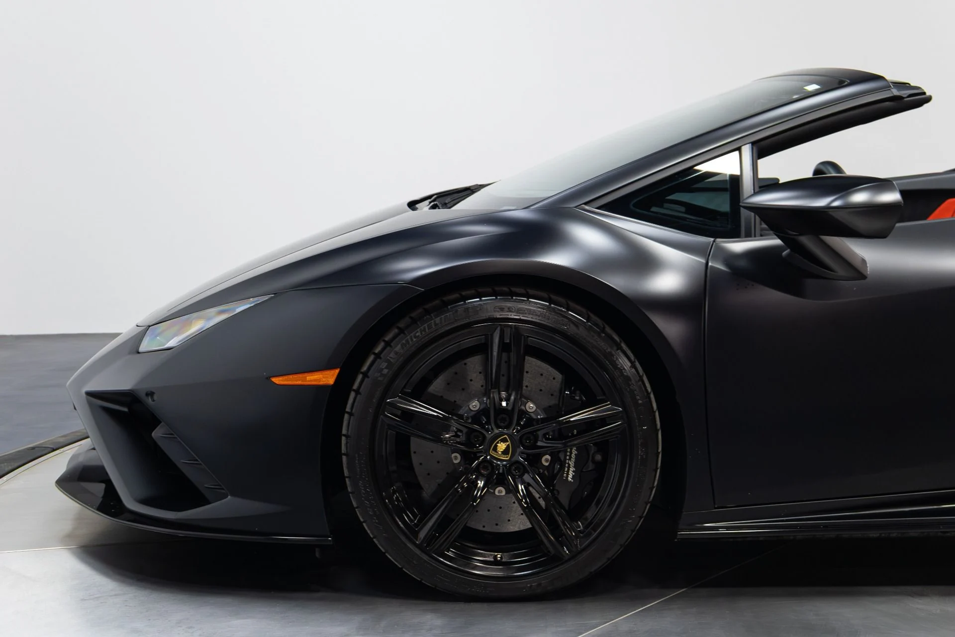 mph036_2457848261_Used_2021_Lamborghini_Huracan_EVO_1773475781_ad7bcc05dd