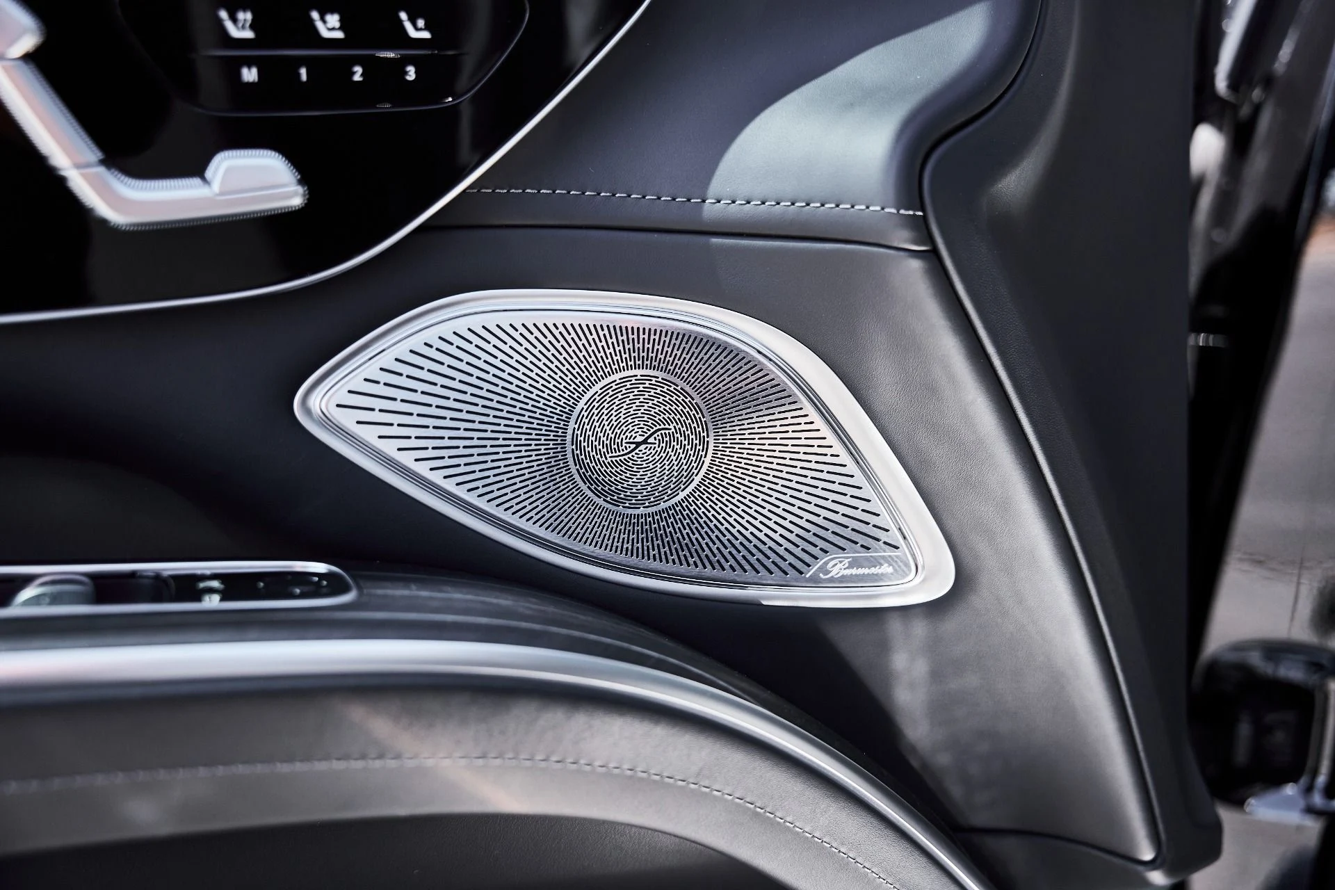 mph036_2466905369_Used_2024_Mercedes_Benz_EQS_Maybach_EQS_680_1775326044_9260ceb3f8