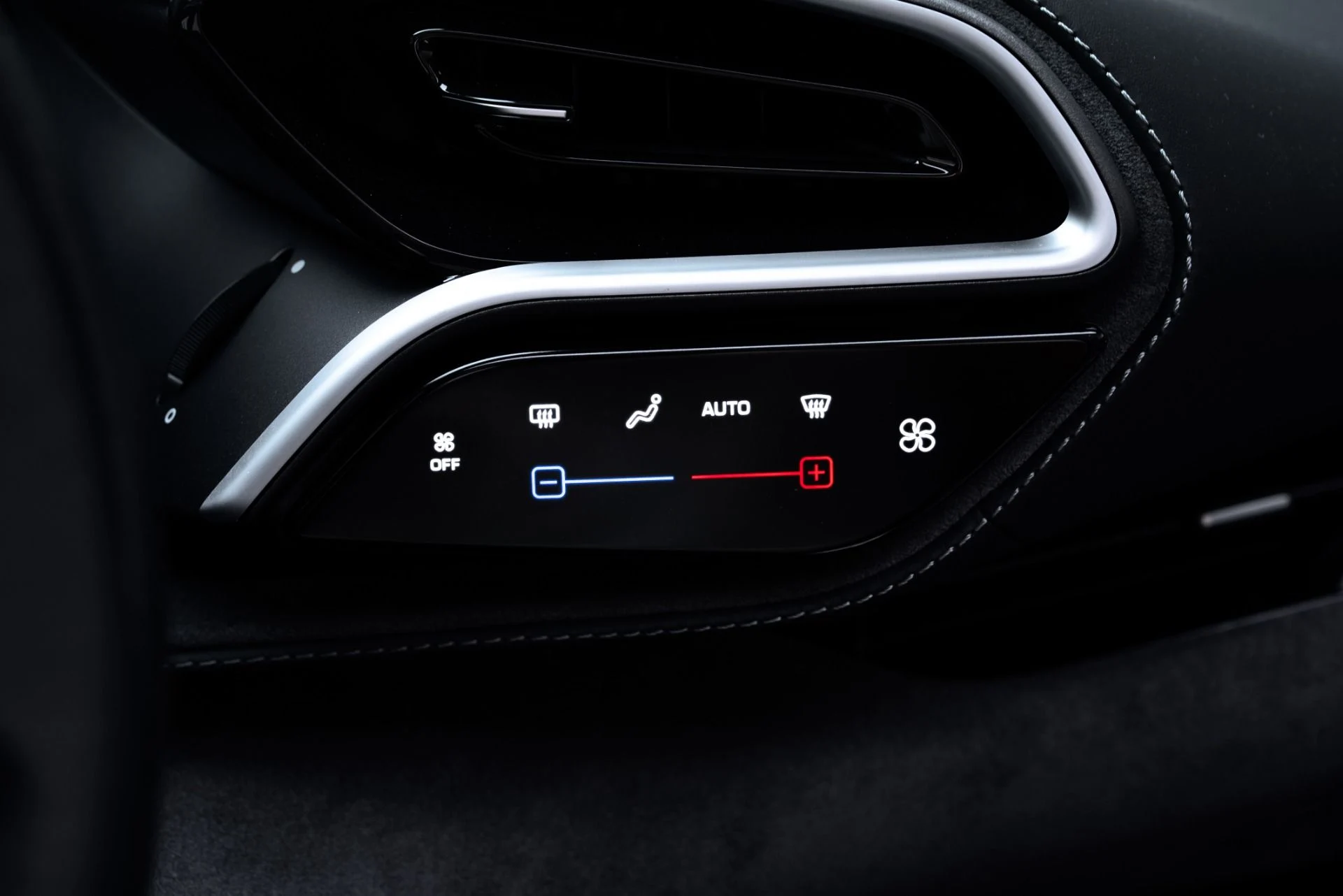 mph036_2473479791_Used_2025_Ferrari_296_GTS_1775518510_ad6e377b97