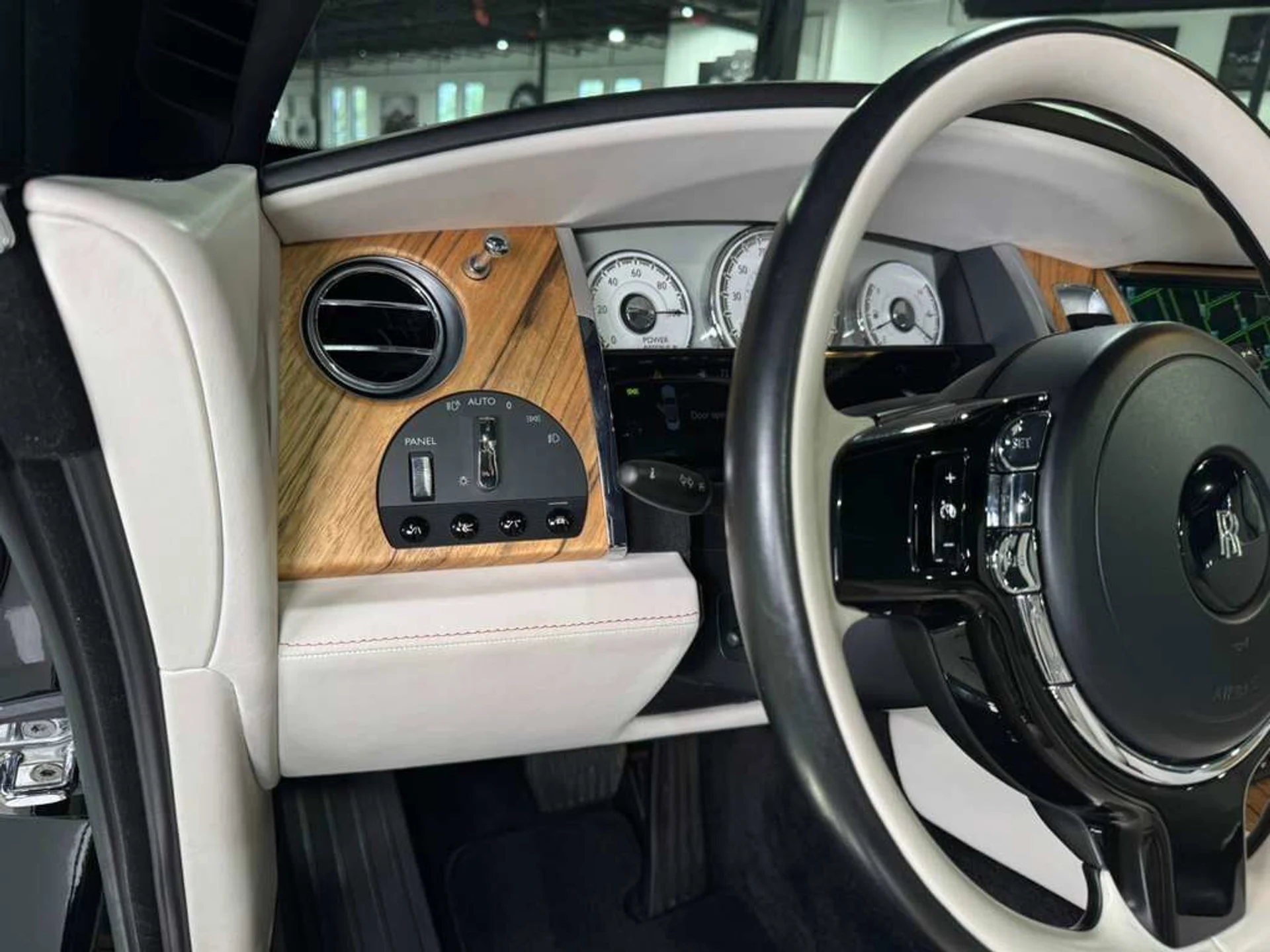 mph036_2477969511_0290d17087a494b538381fbf9c695fac_0b48d4afab