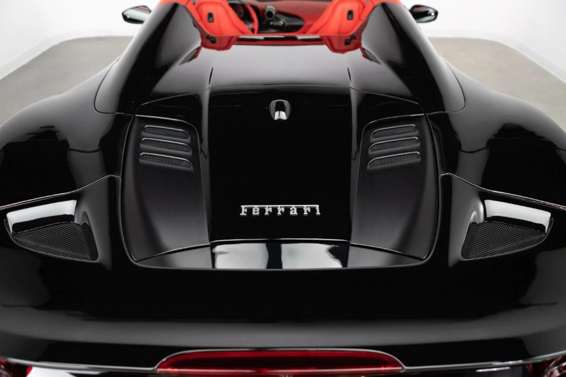 mph036_2482772065_Used_2021_Ferrari_F8_Spider_31184afb6a