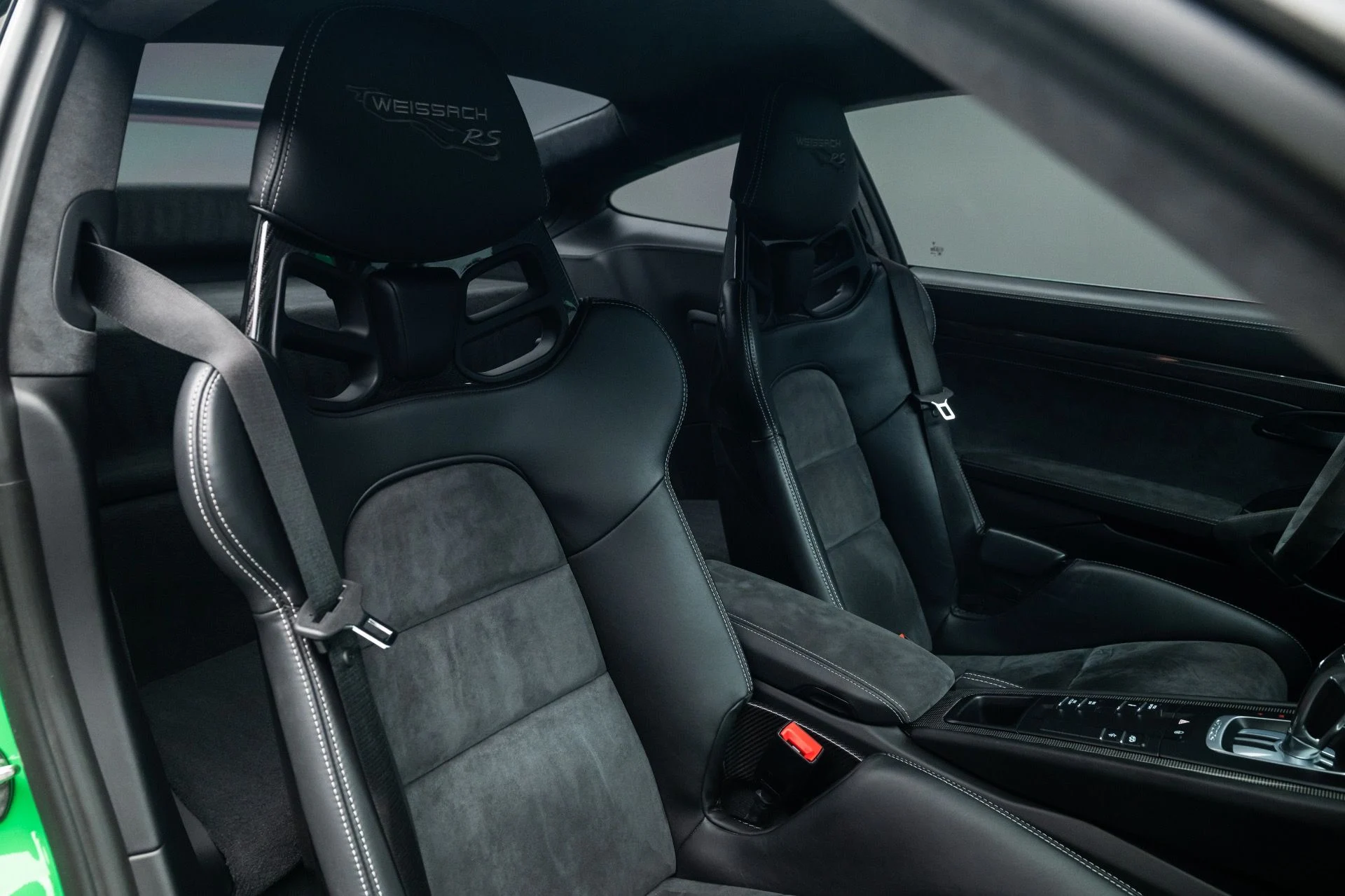 mph036_2496437605_12045_p37_l_bf2c085a9d