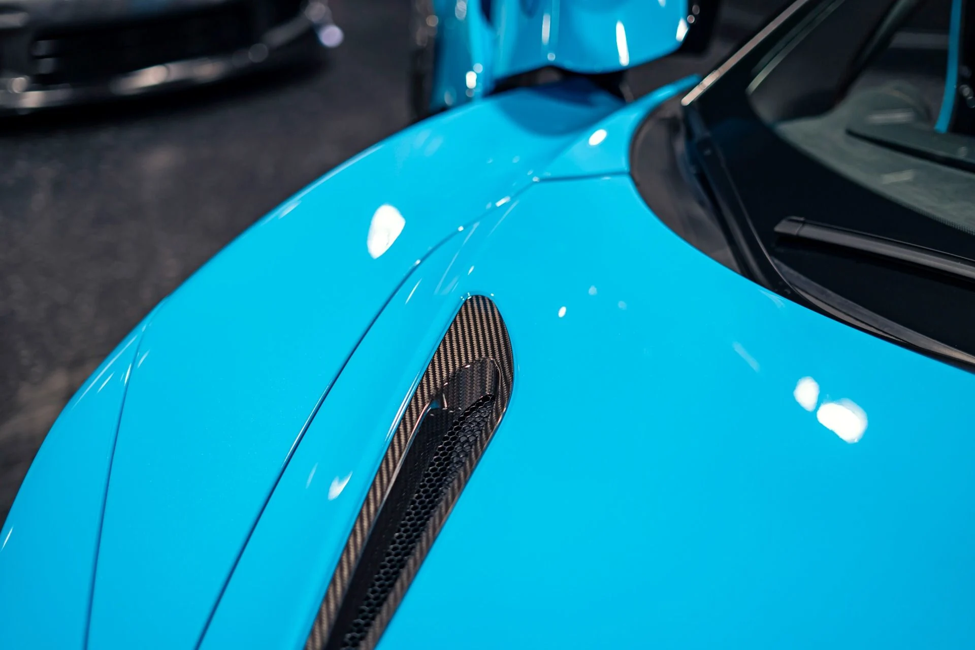 mph036_2506643537_Used_2021_Mc_Laren_720_S_Spider_MSO_Fistral_Blue_70_K_in_Tasteful_Mods_1780425954_4accae6175
