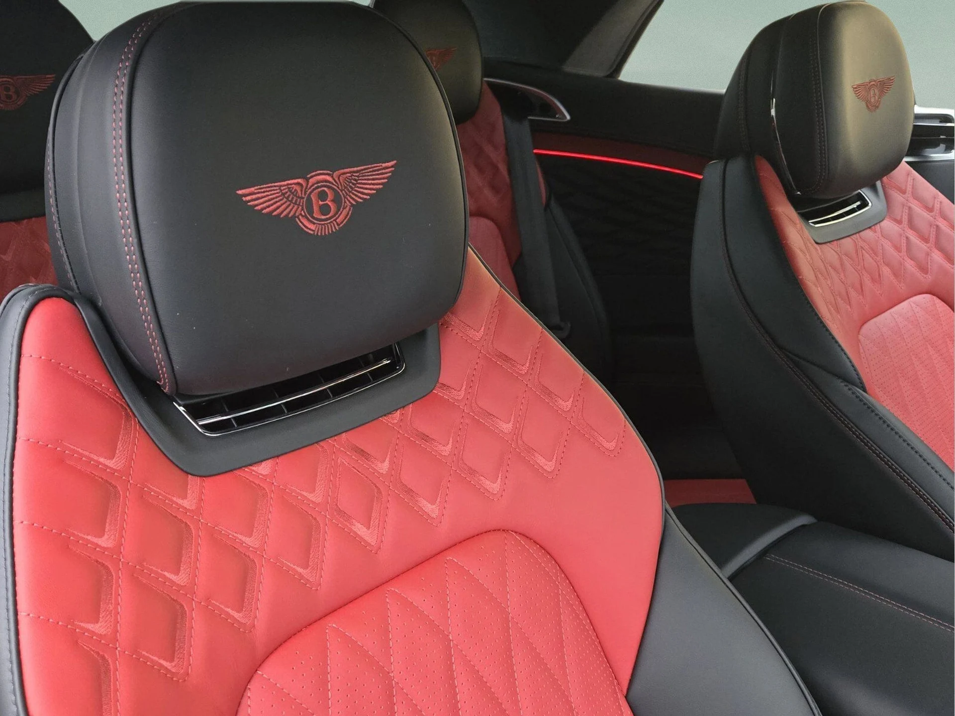 mph036_2507411571_2d7015487c7f6a963183eea3fb3ed533x_81c19a1a08