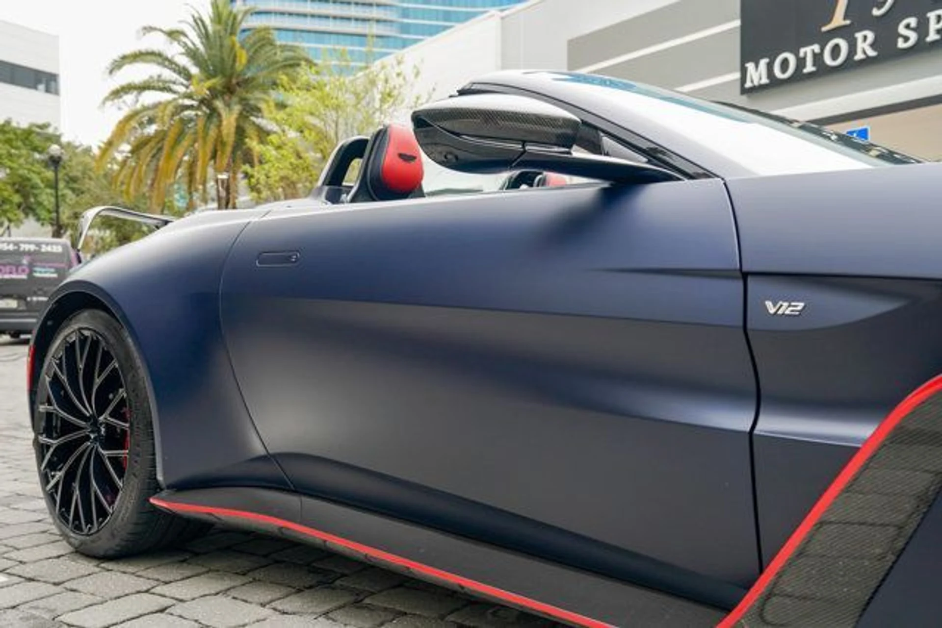 mph036_251512264_22999094_37_640_355e0bc17f