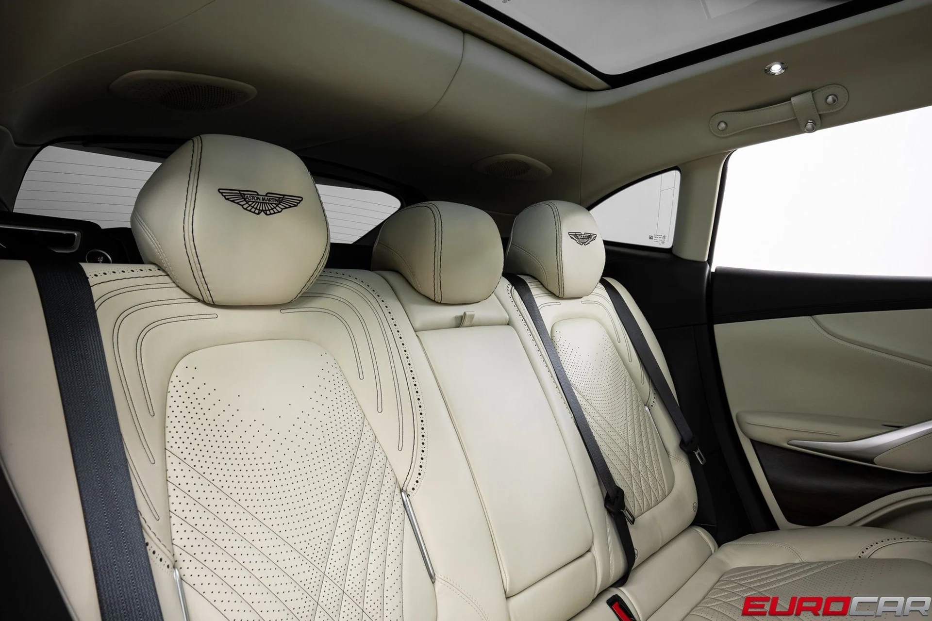 mph036_2518048769_image_37_f6a8350205