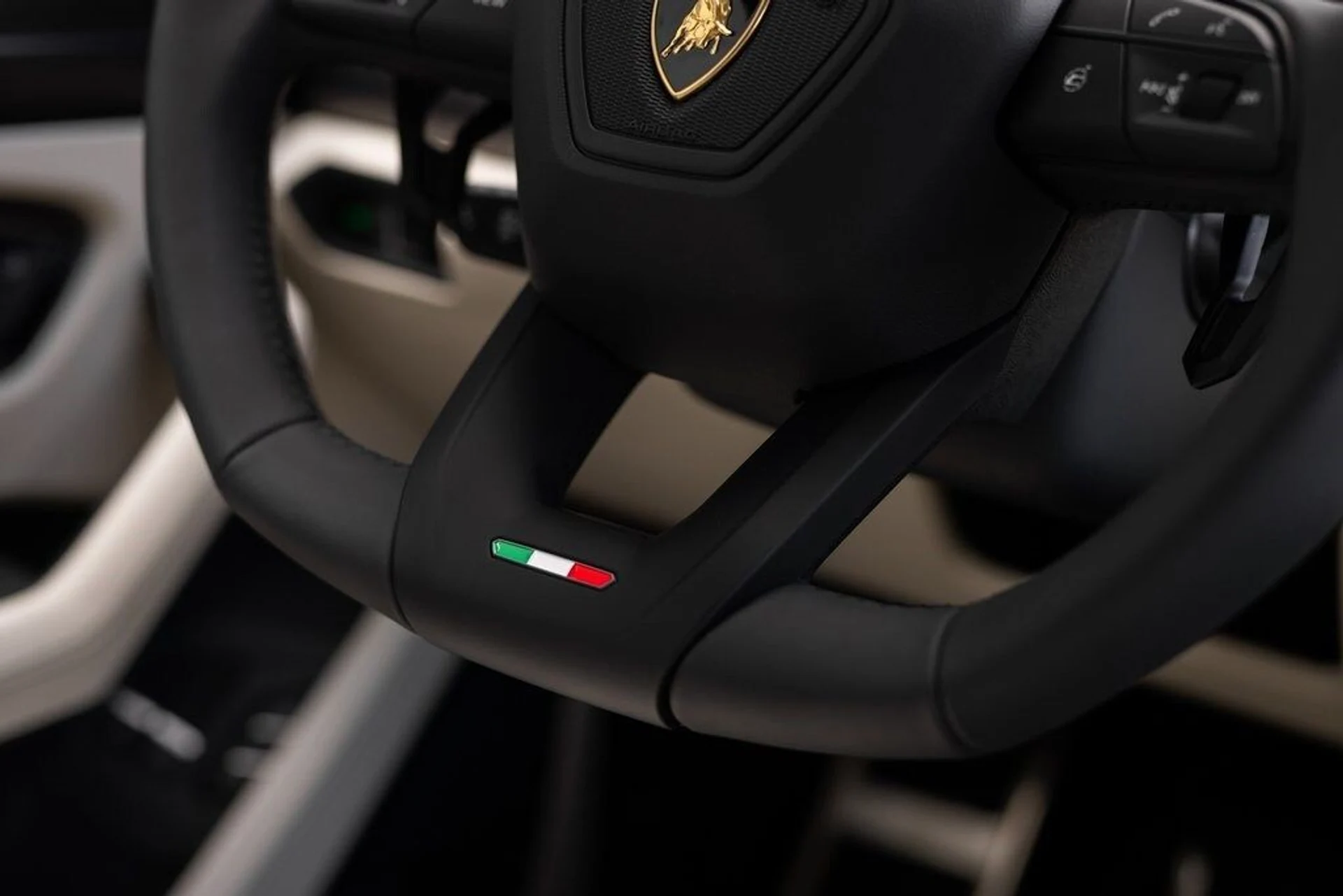 mph036_2518585537_5ee5d272df73e772f25356da50d7c973x_49d341f2b4