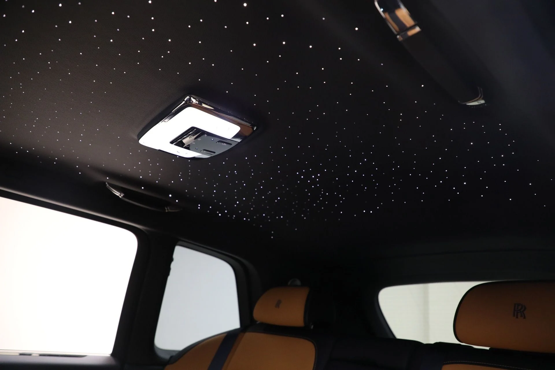 mph036_2524561346_New_2026_Rolls_Royce_Cullinan_21816b5eb2