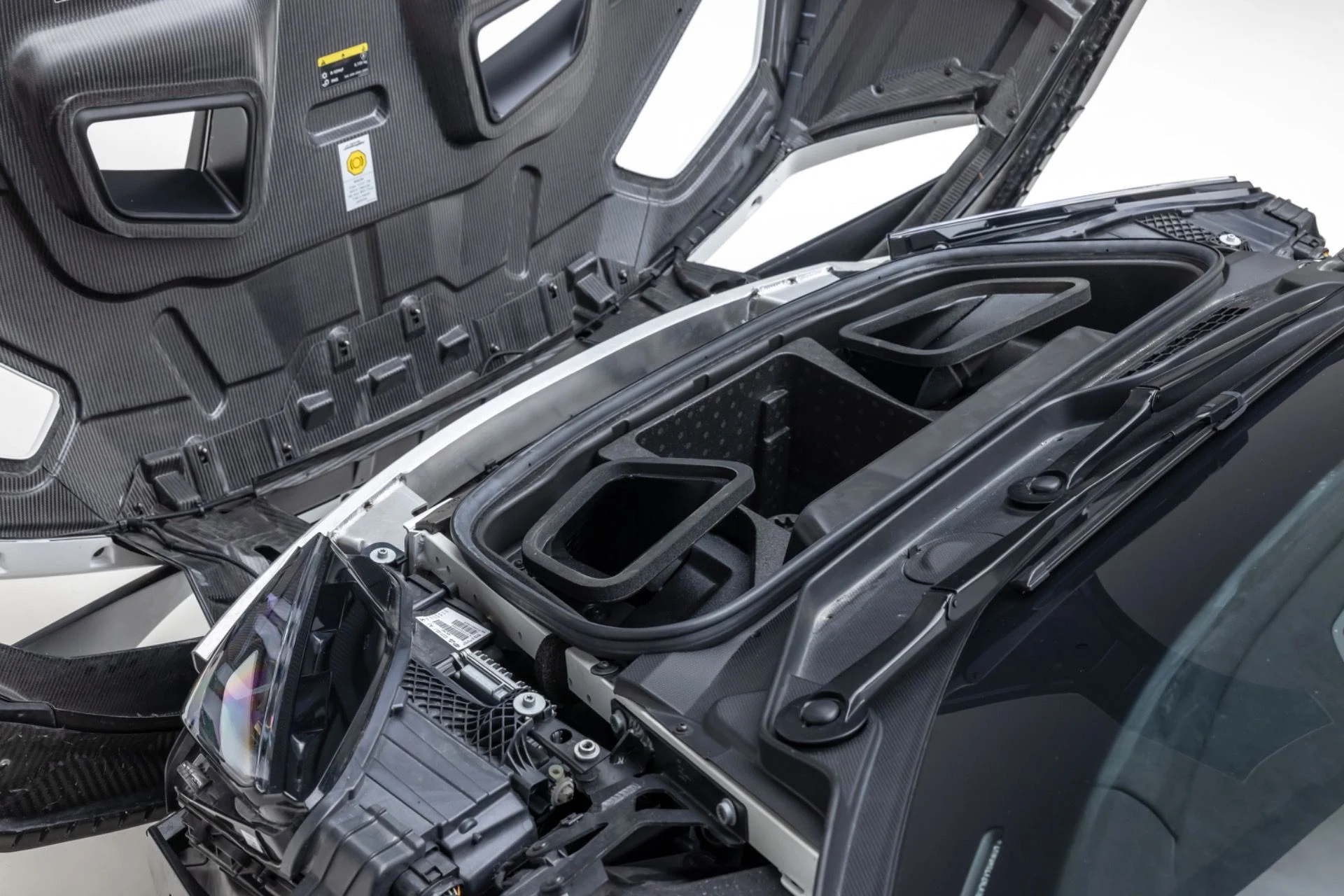 mph036_2535944782_13197_p37_l_5bcec85898