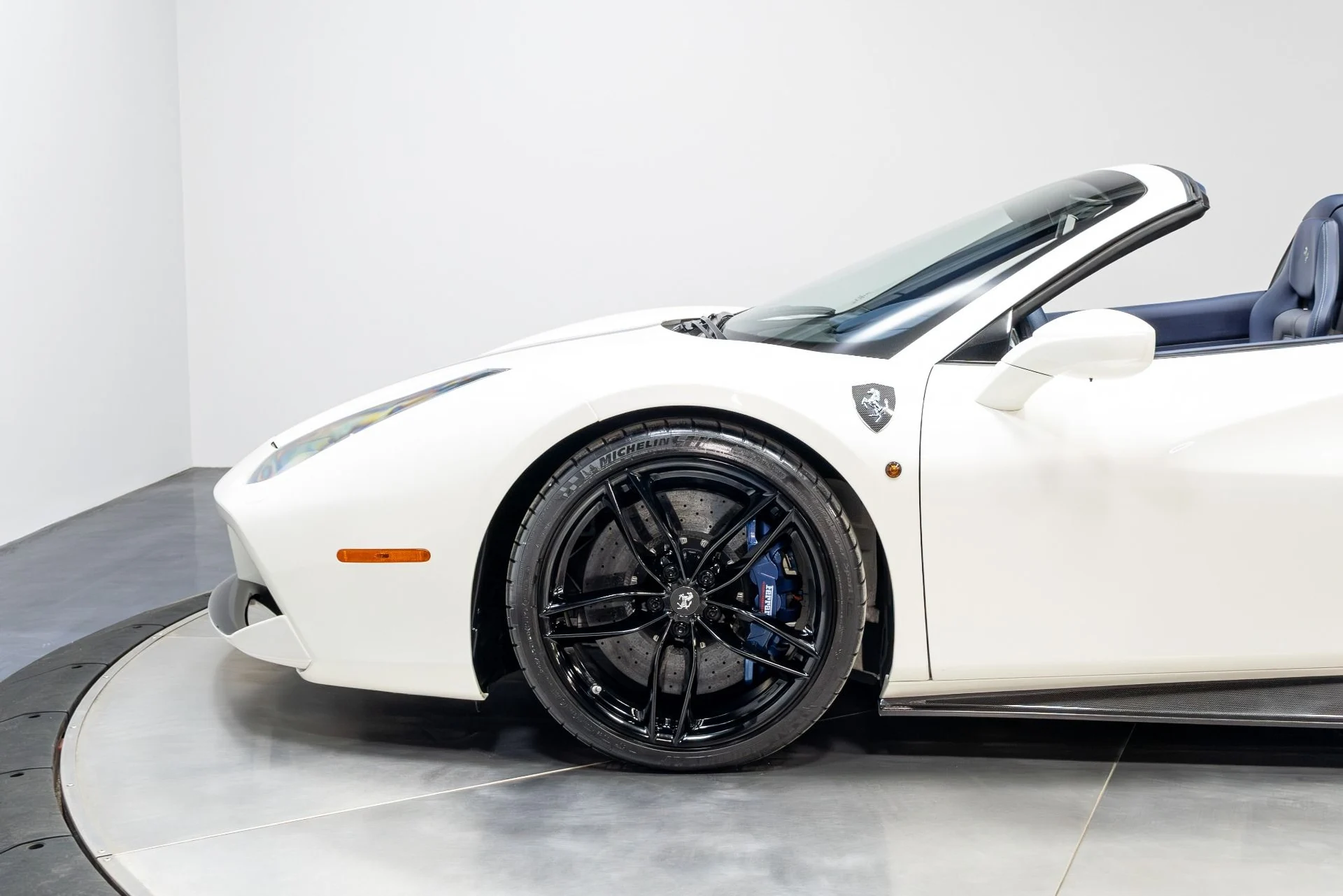 mph036_253943702_Used_2018_Ferrari_488_Spider_1774434782_6f088188a9