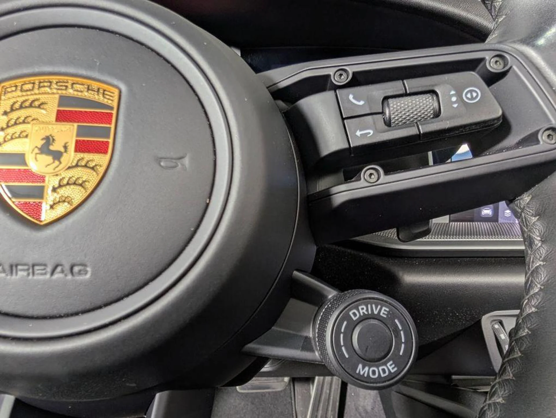 mph036_254928301_d_OG_Orqa_EE_6wg9b_YQ_Of3_W_Xvhv_H_Ys_9c02c36337