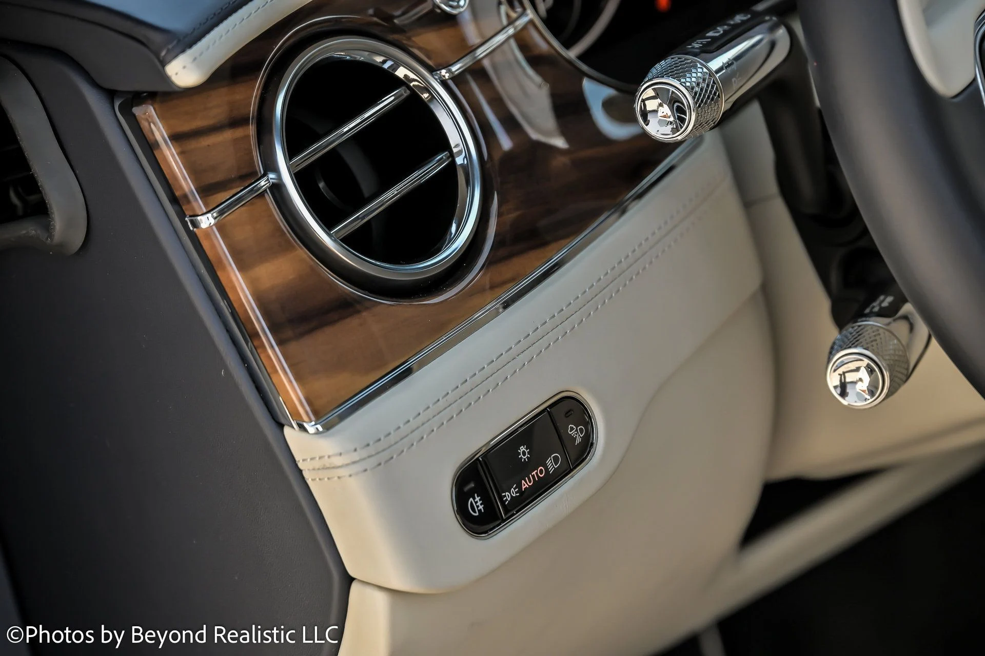 mph036_2563024685_9bf4f2eff7131a70fc4e69f52f6e6ebax_8511577e08